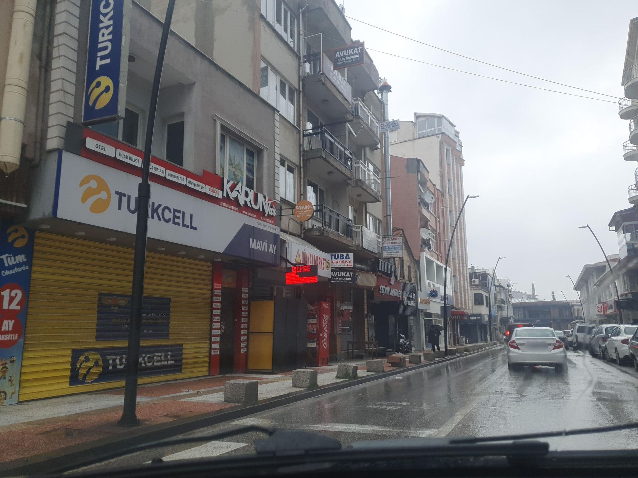 Street view near Yücel Otel, Uşak — © VoSToK (CC BY-SA · Mapillary)