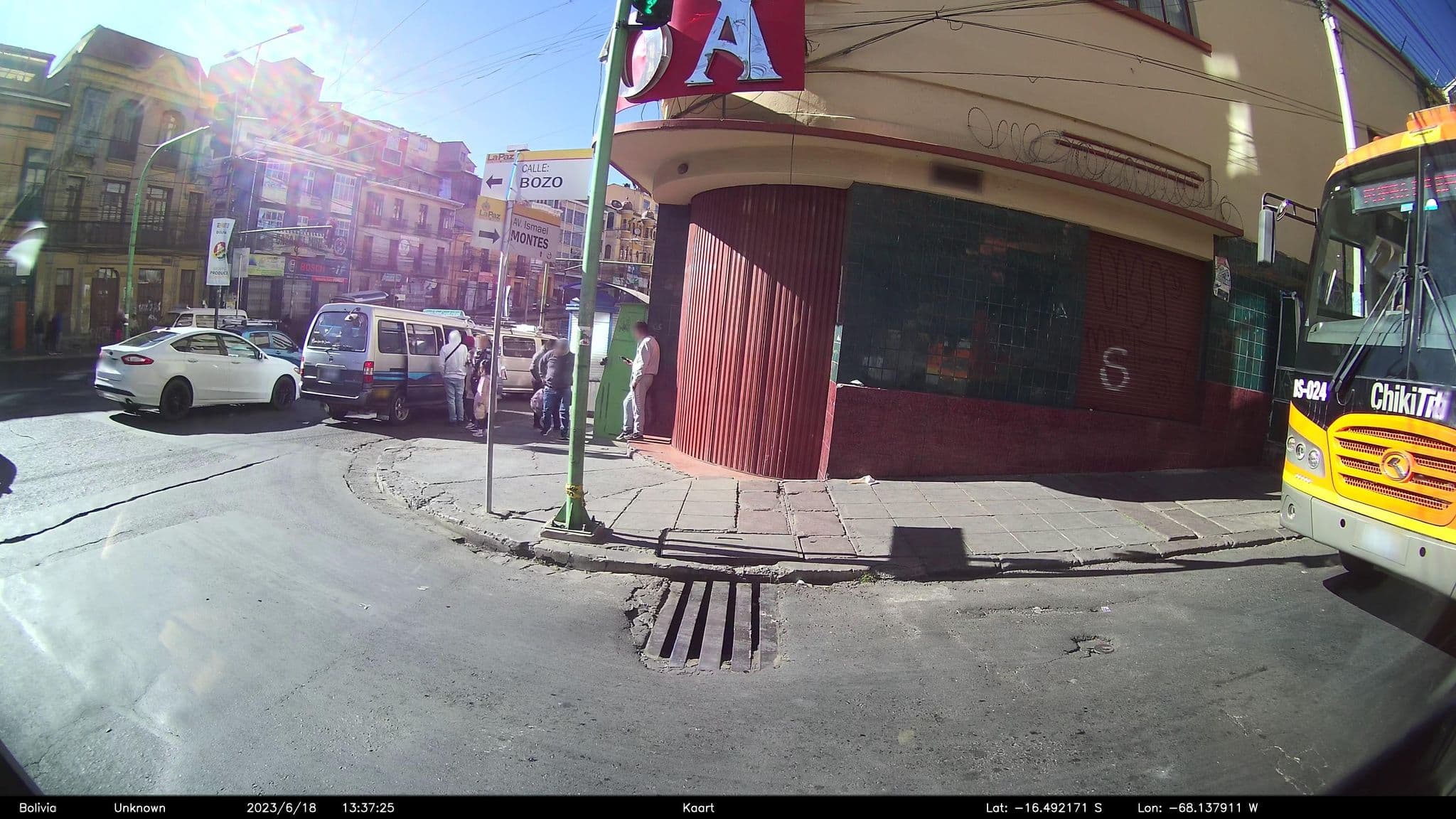 Street view near Arthy's, La Paz