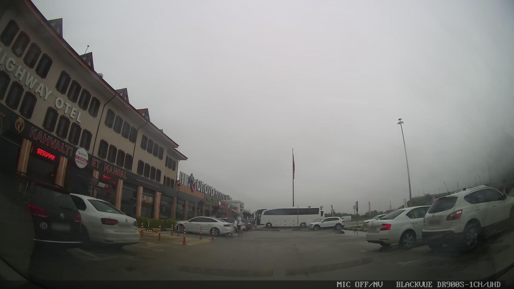 Street view near HighWay Hotel, Gölköy — © asturksever (CC BY-SA · Mapillary)