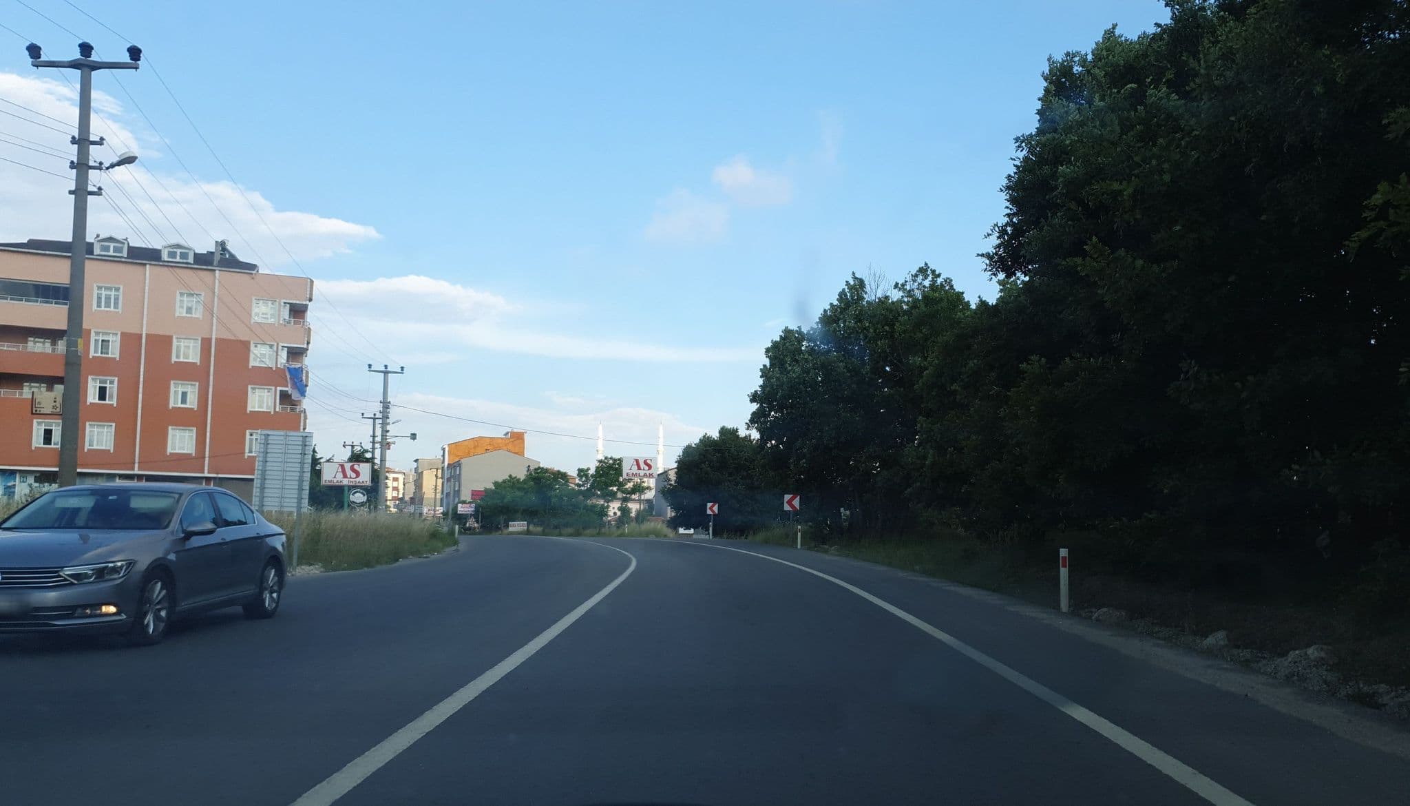 Street view near Yıldız Apartmanı, Çerkezköy — © sis651 (CC BY-SA · Mapillary)
