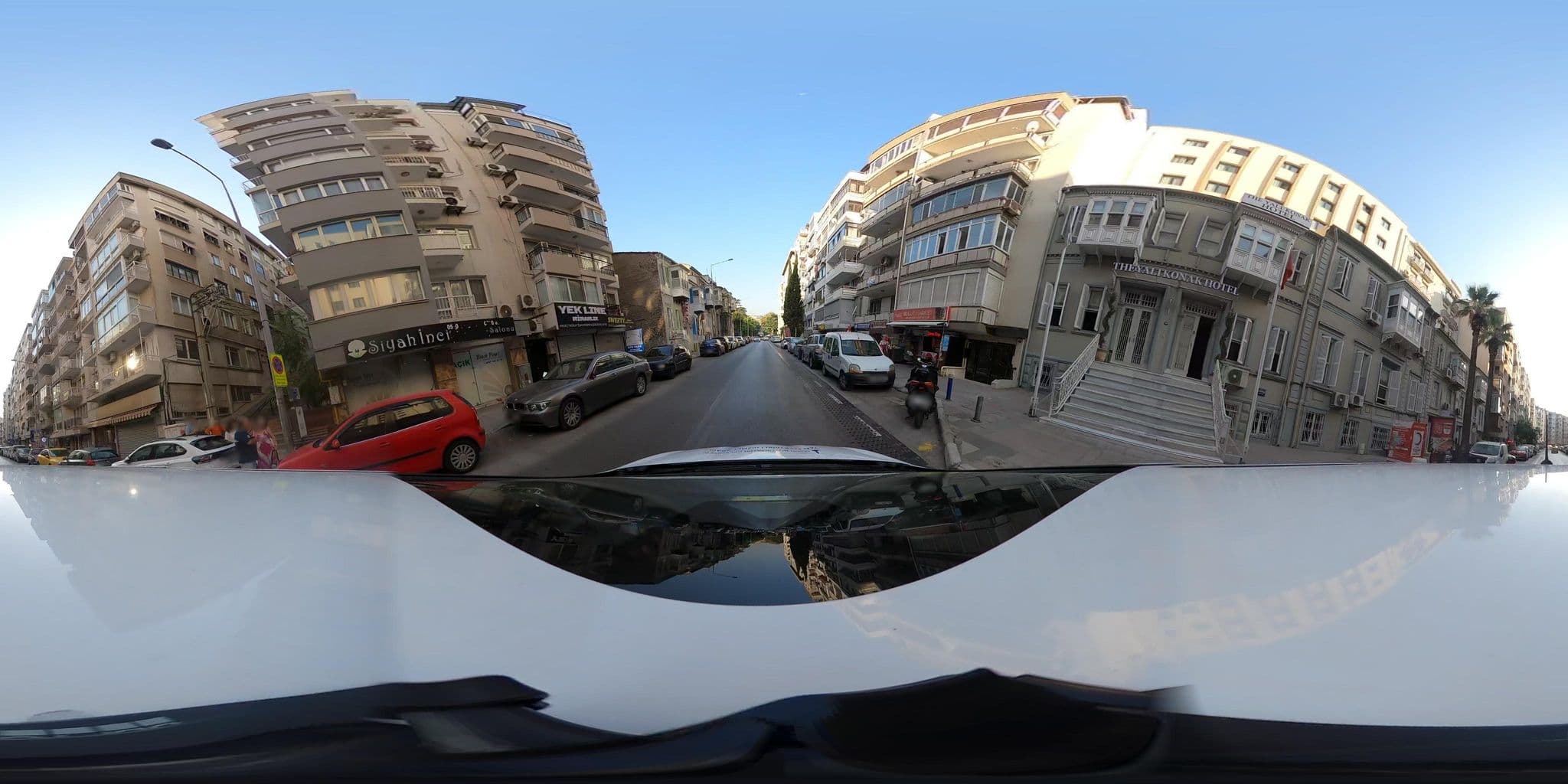 Street view near The Yalı Konak Hotel, Konak — © argeyenilik (CC BY-SA · Mapillary)