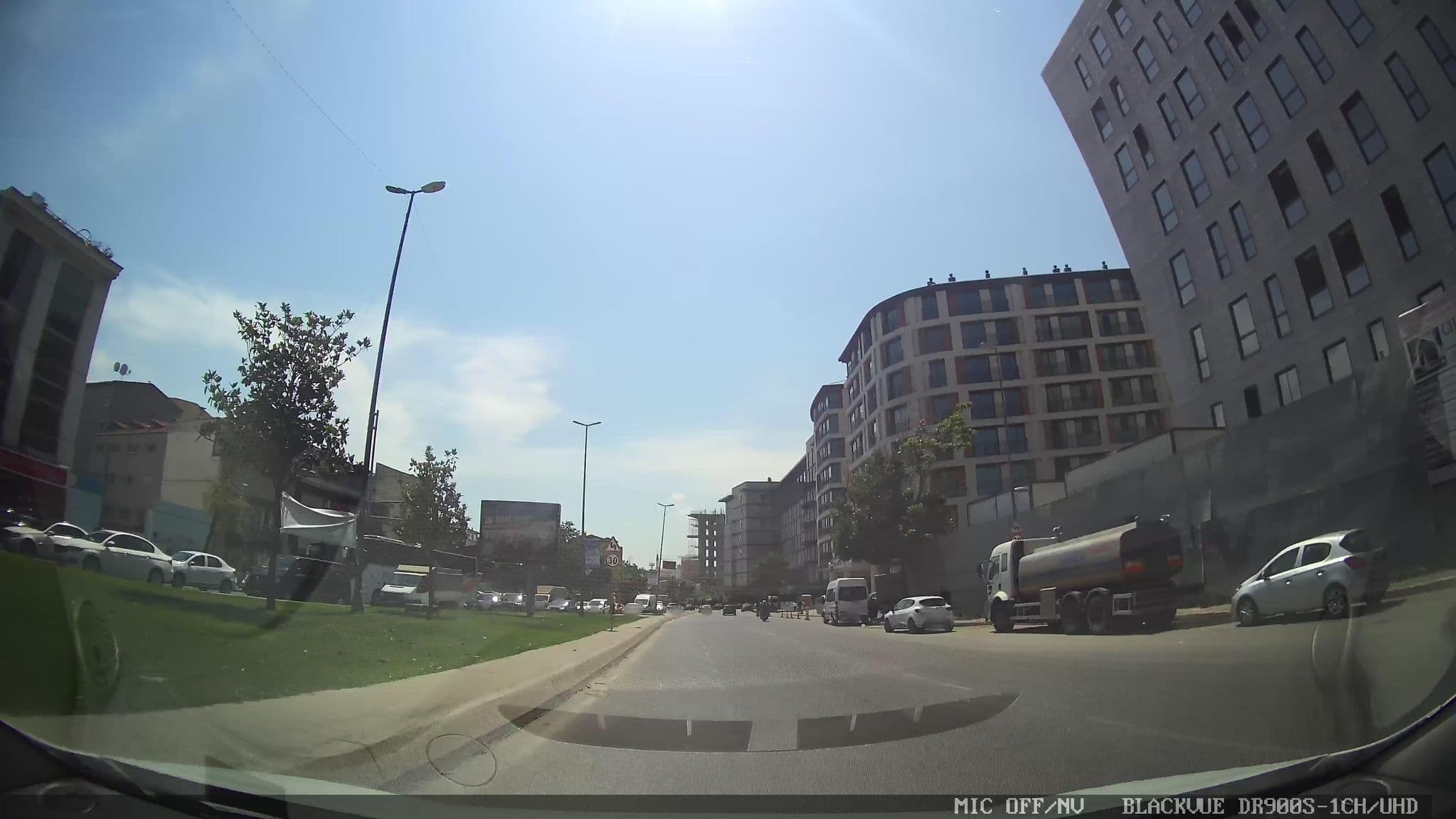 Street view near Cher Hotel, Şişli