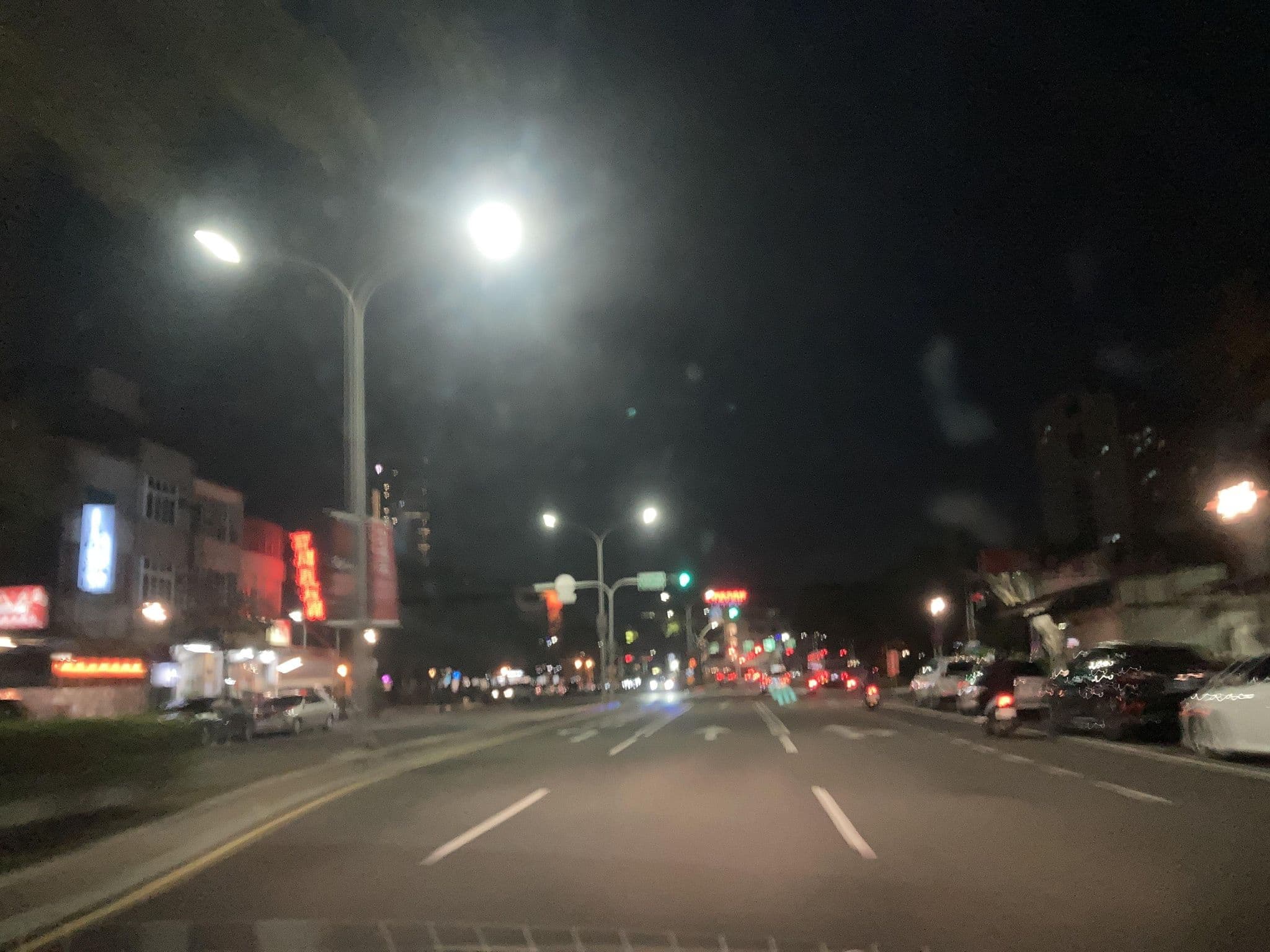 Street view near Glory Golden Tulip, Tainan — © irvinfly (CC BY-SA · Mapillary)