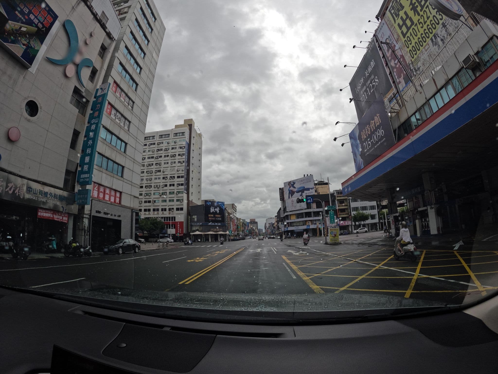 Street view near Pathways Hostel 旅圖青年旅館, Kaohsiung — © littlebtc (CC BY-SA · Mapillary)