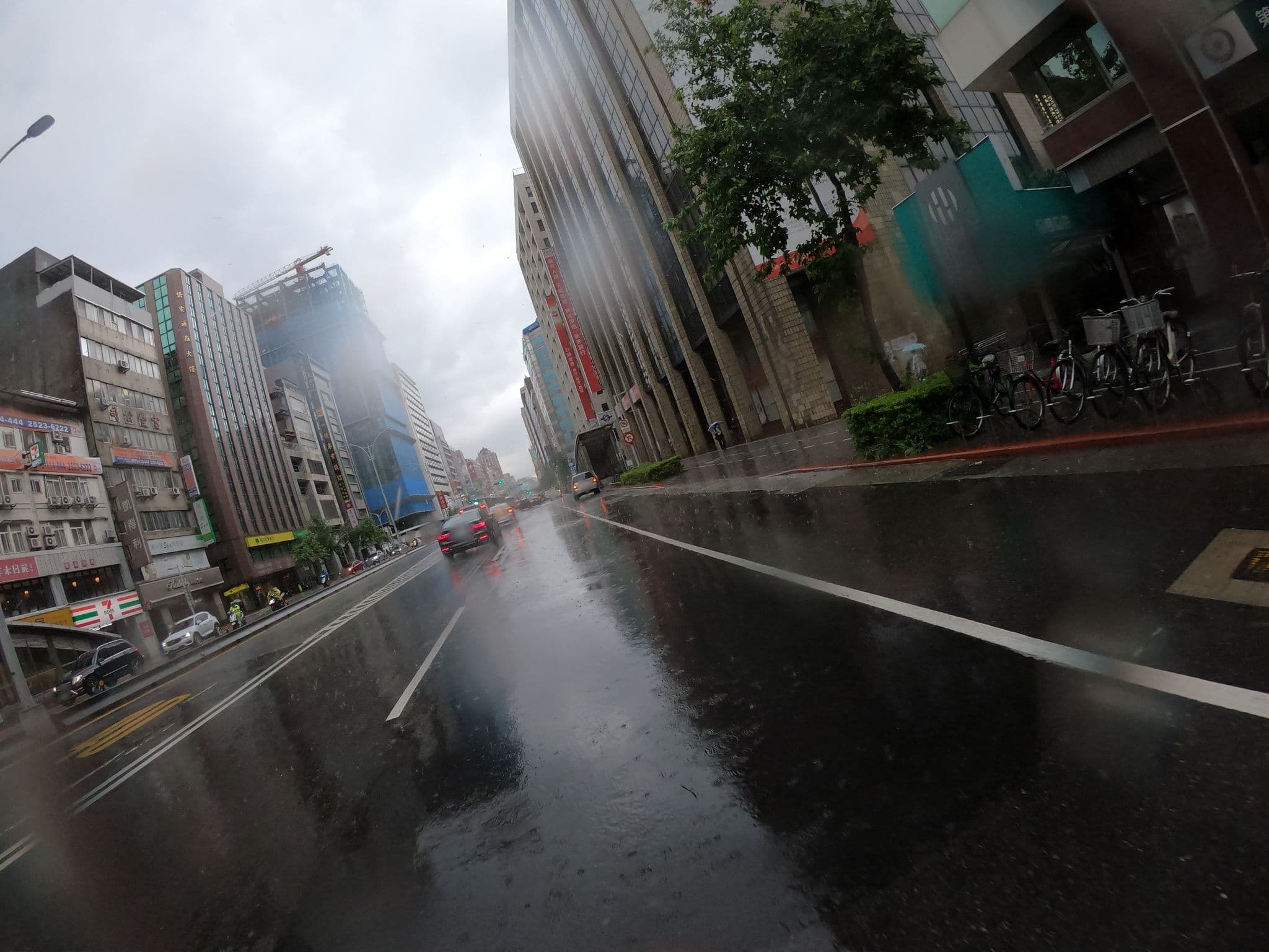 Street view near HOUZE HOSTEL, Taipei — © heretpe2019 (CC BY-SA · Mapillary)
