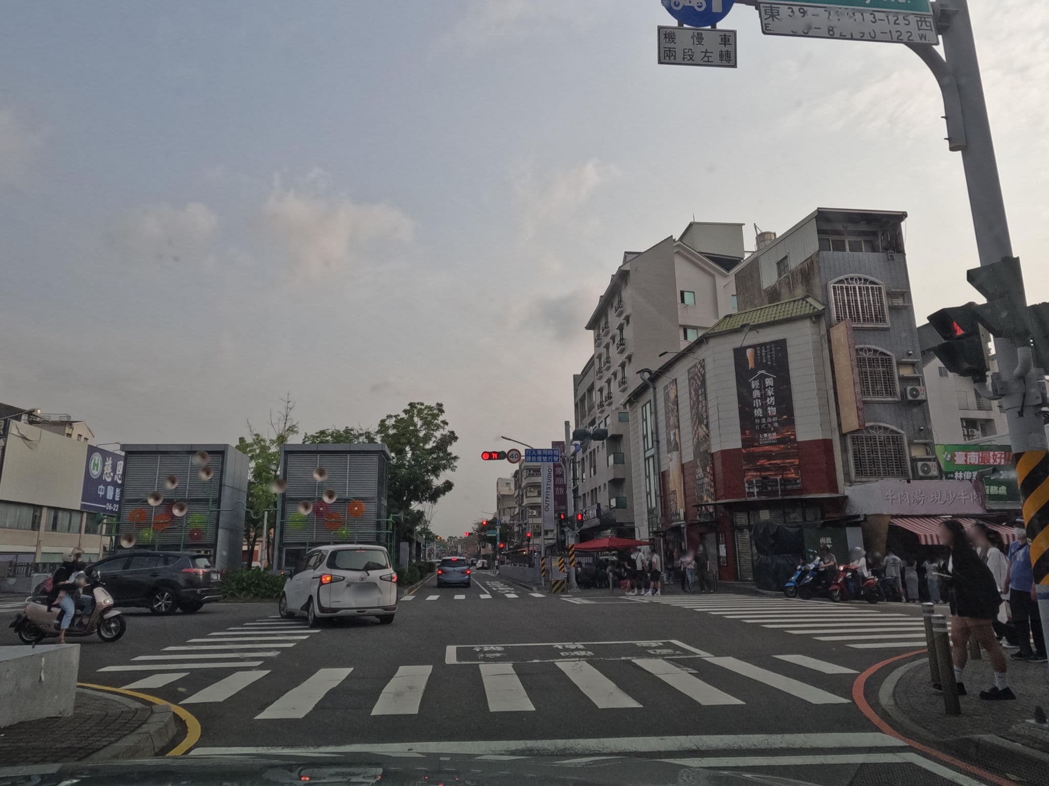 Street view near Light Hostel, Tainan — © littlebtc (CC BY-SA · Mapillary)