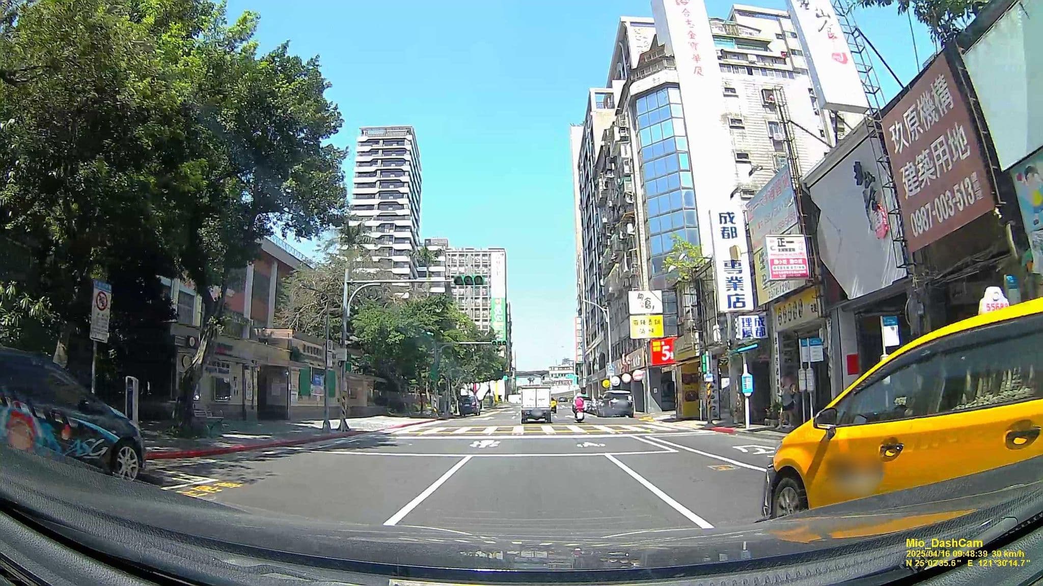 Street view near EFCA愛客発商務旅館西門2館, Taipei — © hcyen (CC BY-SA · Mapillary)
