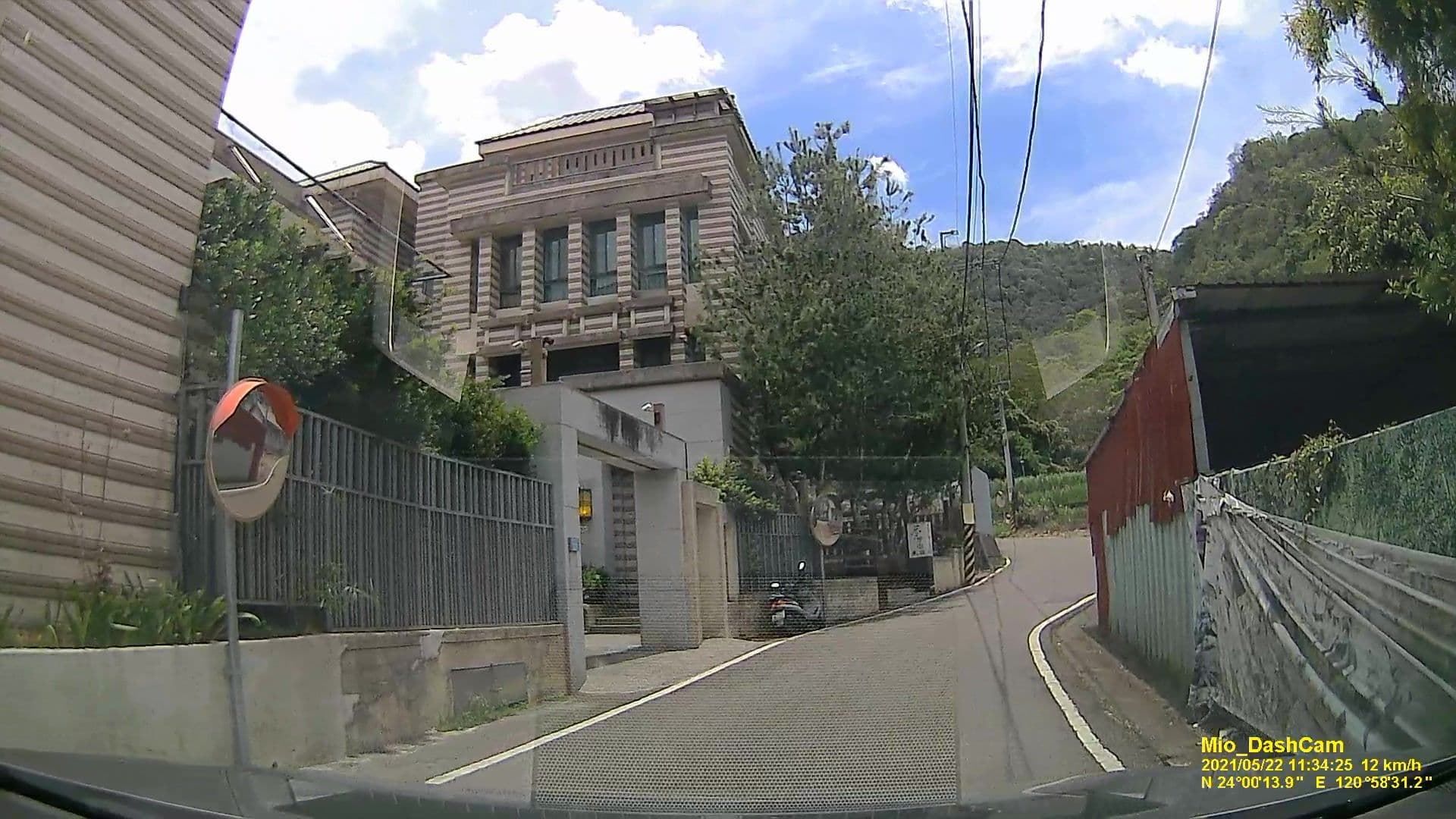 Street view near 夢想街8號, Puli — © littlebtc (CC BY-SA · Mapillary)