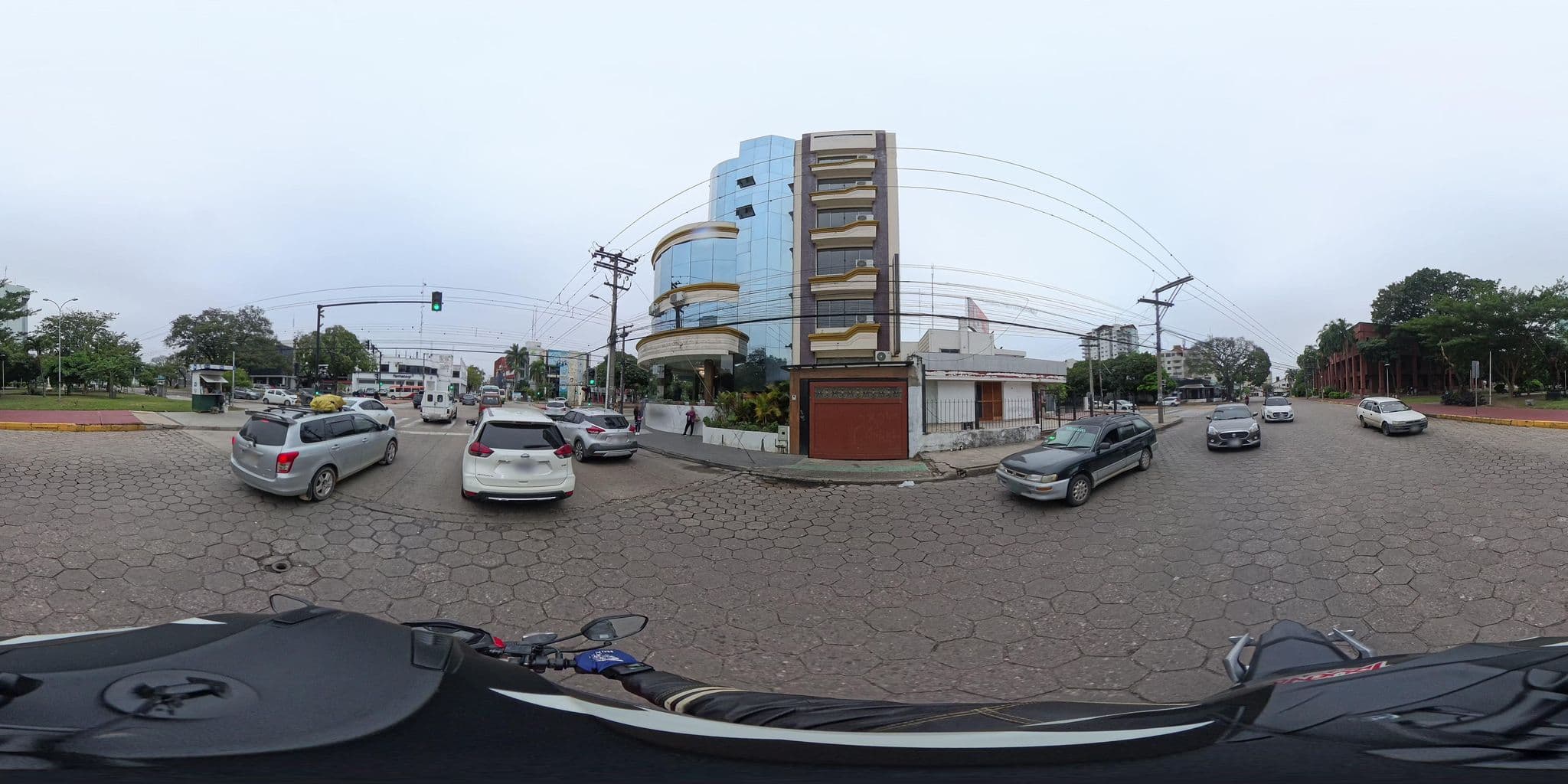 Street view near Suiza, Santa Cruz de la Sierra