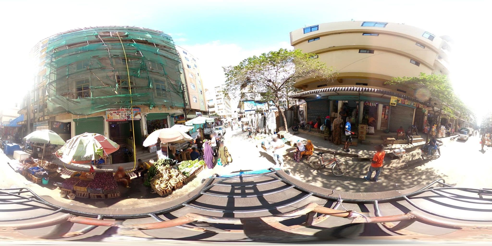Street view near Silalisa, Dar es Salaam