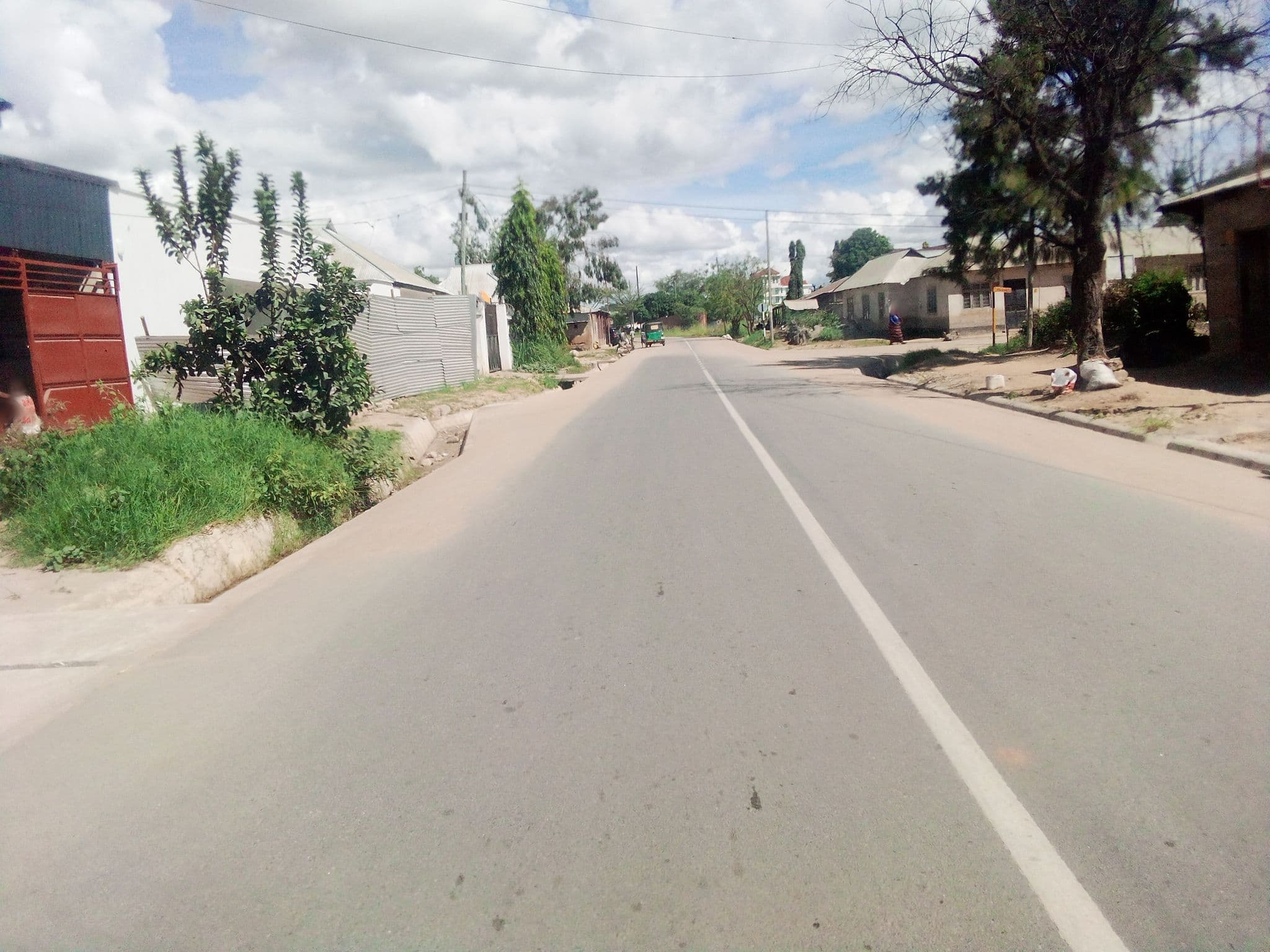Street view near ESSA GUESTHOUSE, Dodoma — © tony2807 (CC BY-SA · Mapillary)