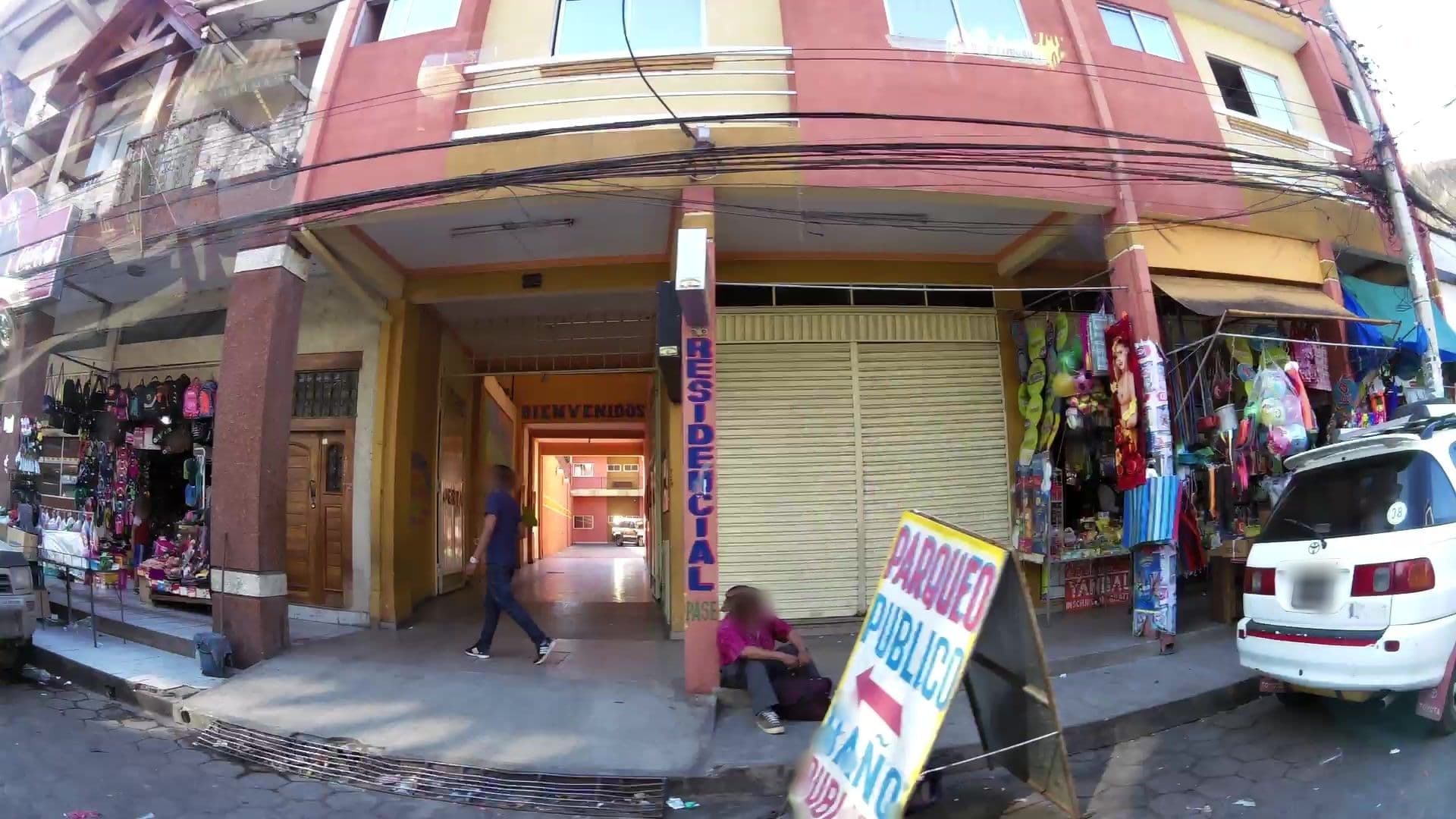 Street view near Alojamiento Araza, Santa Cruz de la Sierra