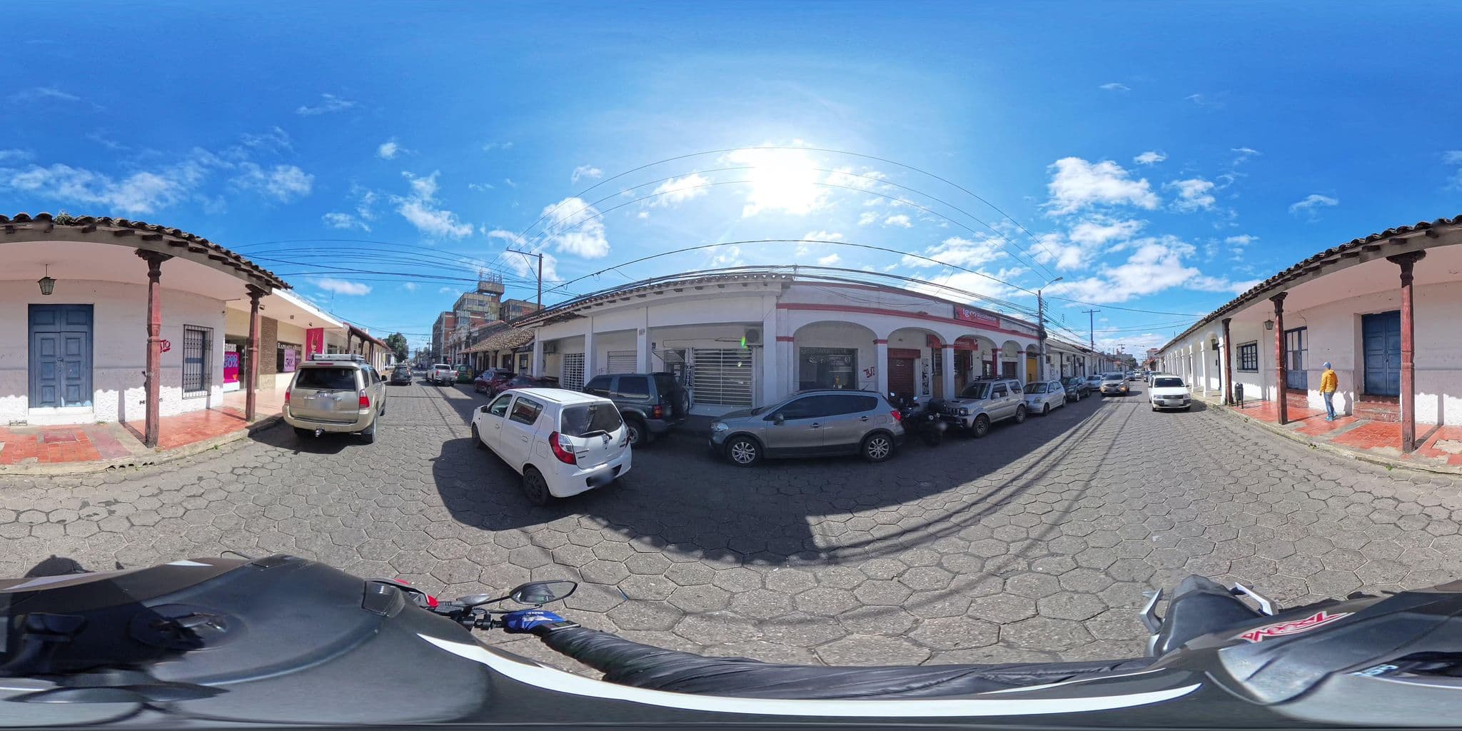 Street view near Hostal Plaza de la Concordia, Santa Cruz de la Sierra