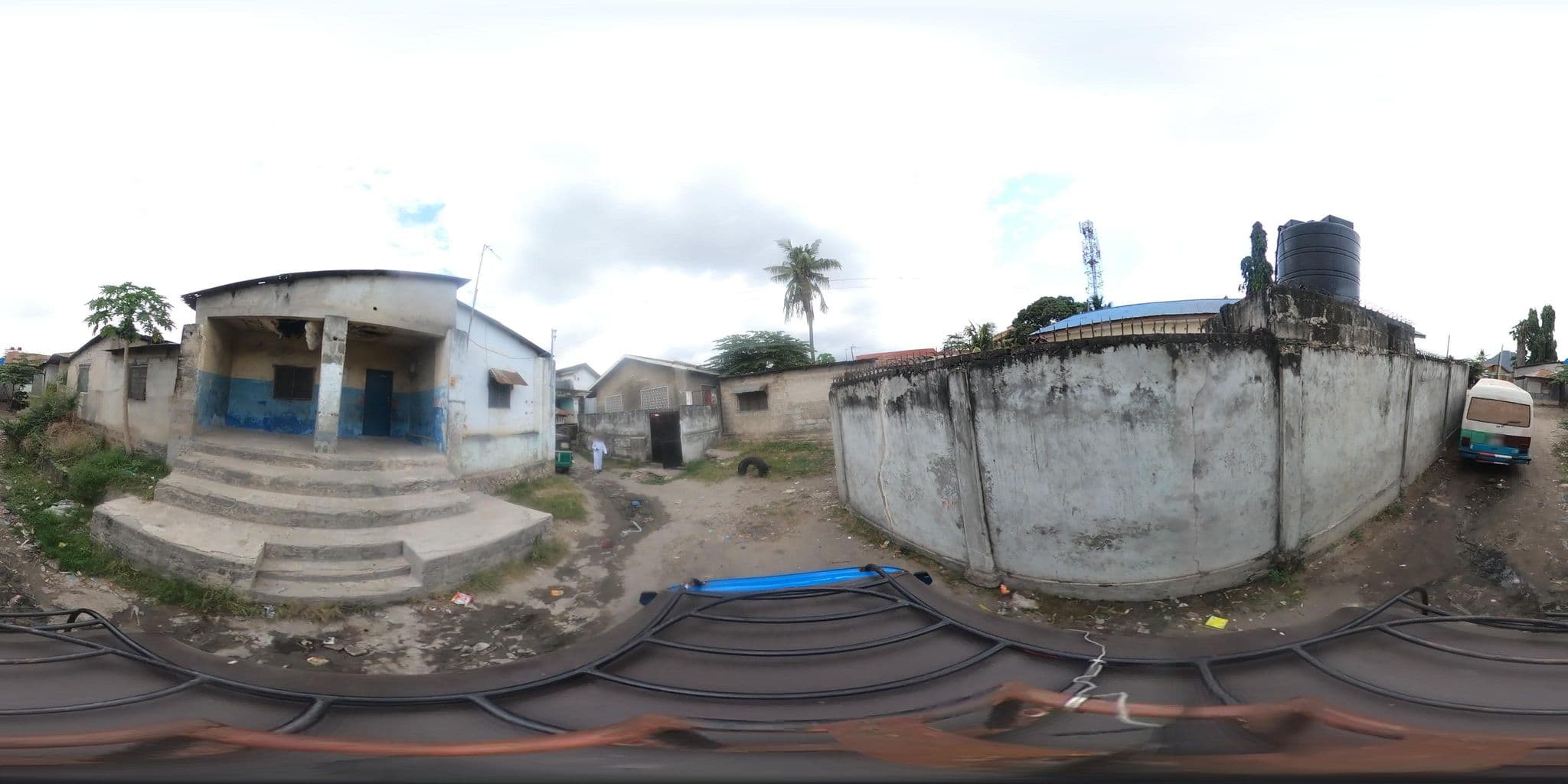 Street view near Mapolon Guest House, Dar es Salaam