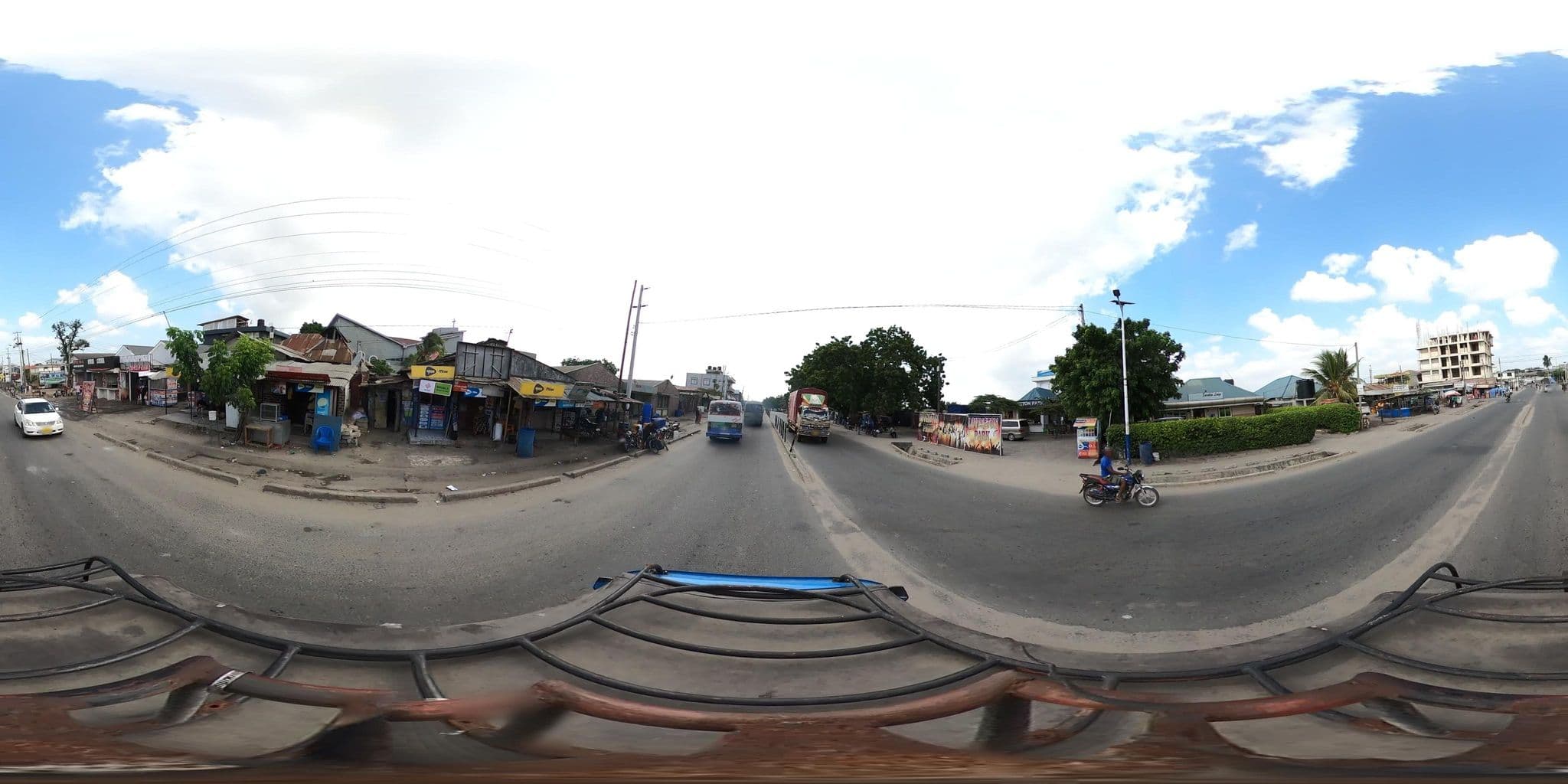 Street view near Crescent Guest House, Dar es Salaam