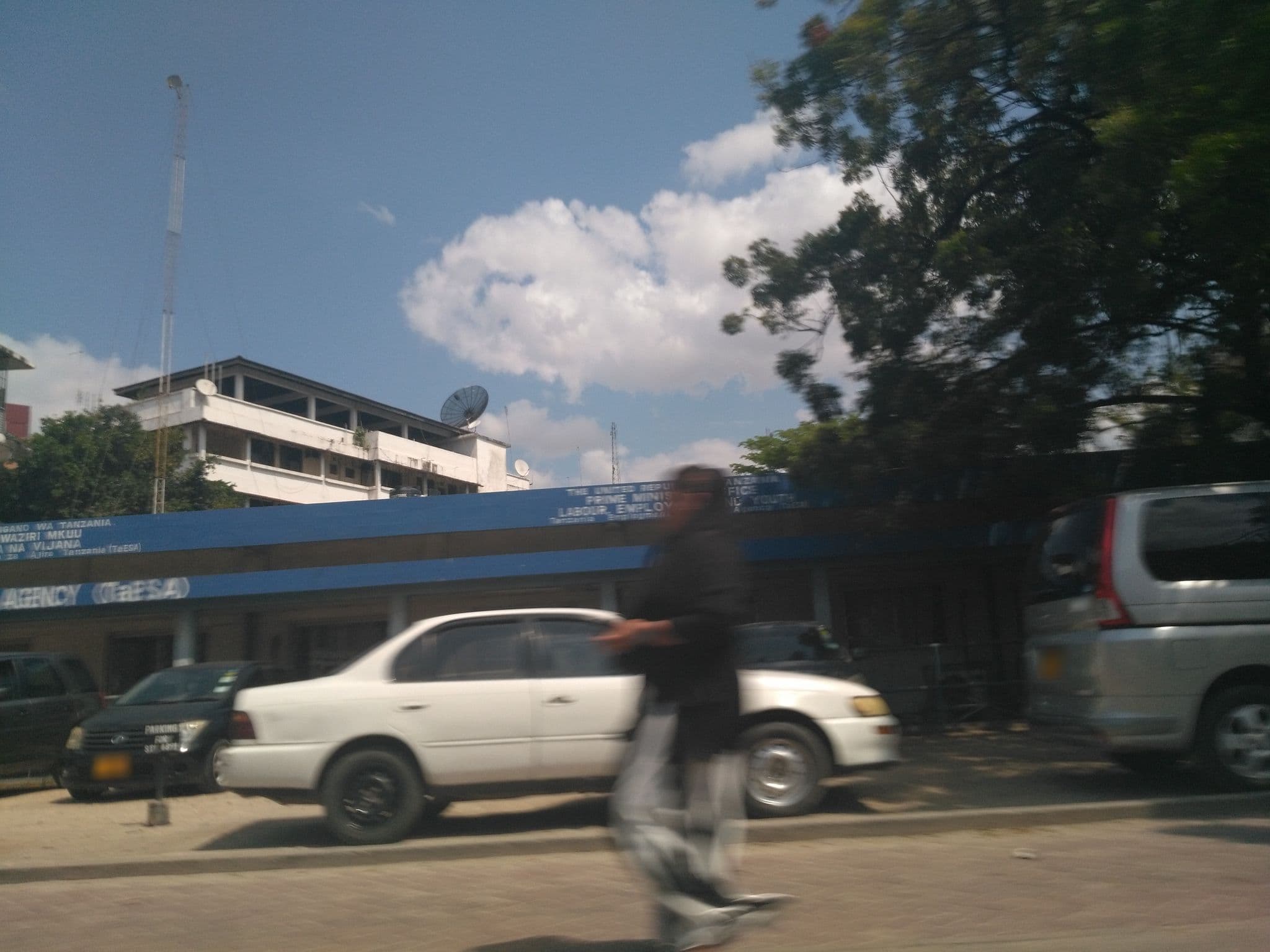Street view near Saphire Hotel, Dar es Salaam