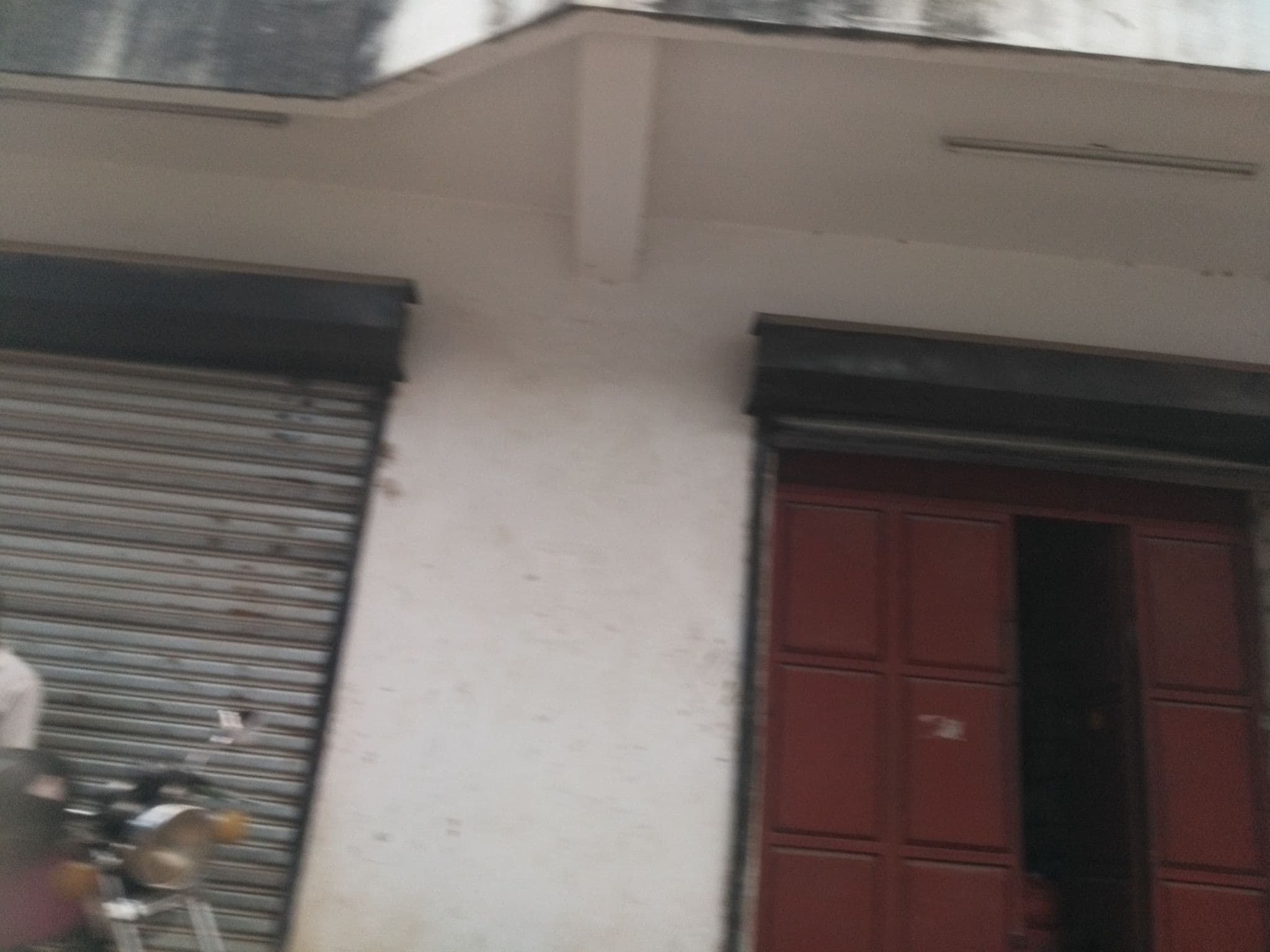 Street view near Omegeras Executive Lodge and Bar, Mwanza