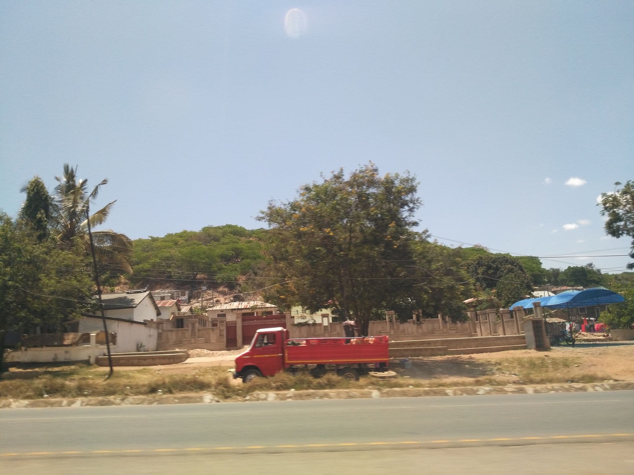 Street view near Zuka Guest House and Bar, Mwanza