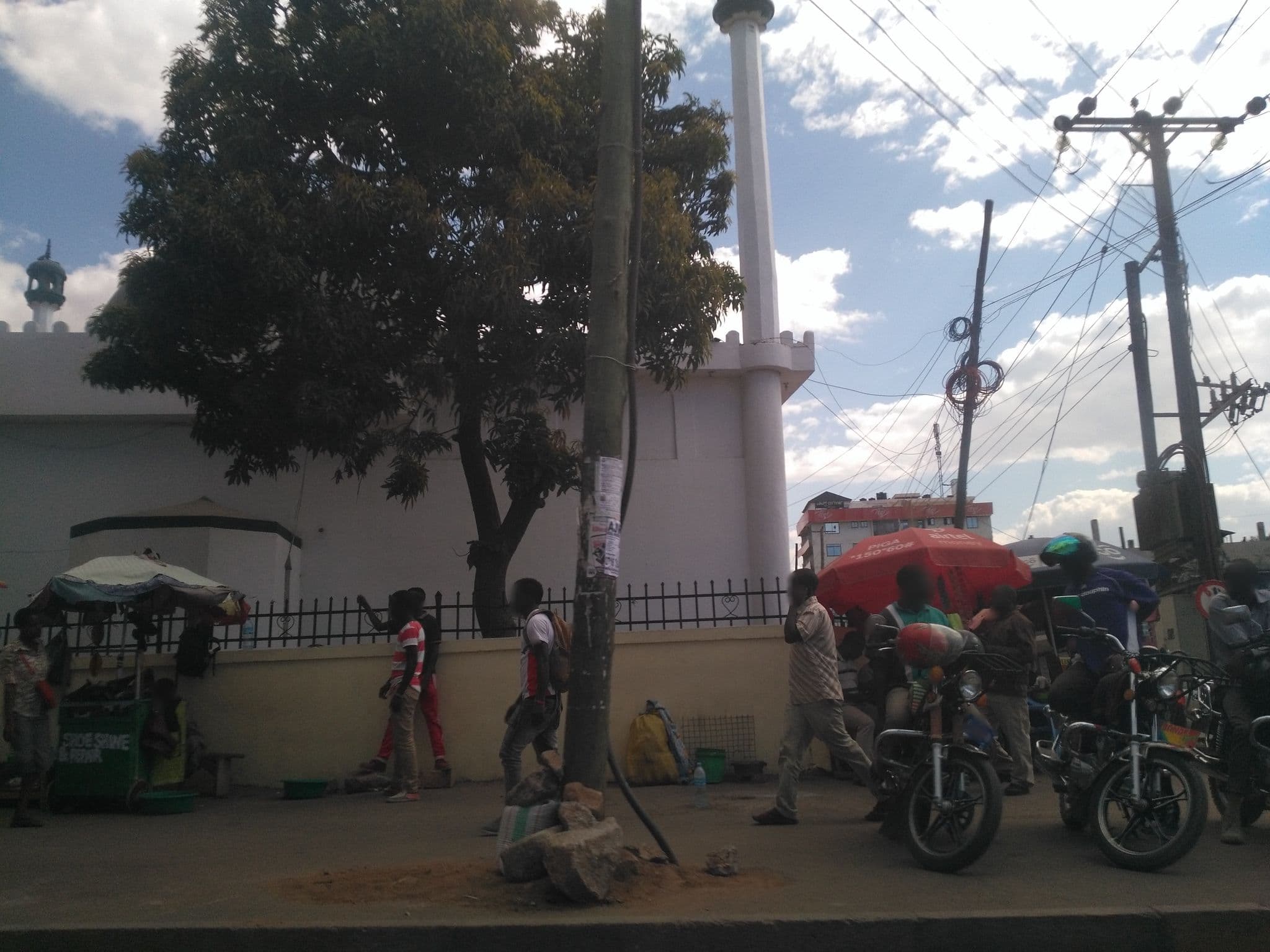 Street view near Leyshof Hotel, Mwanza