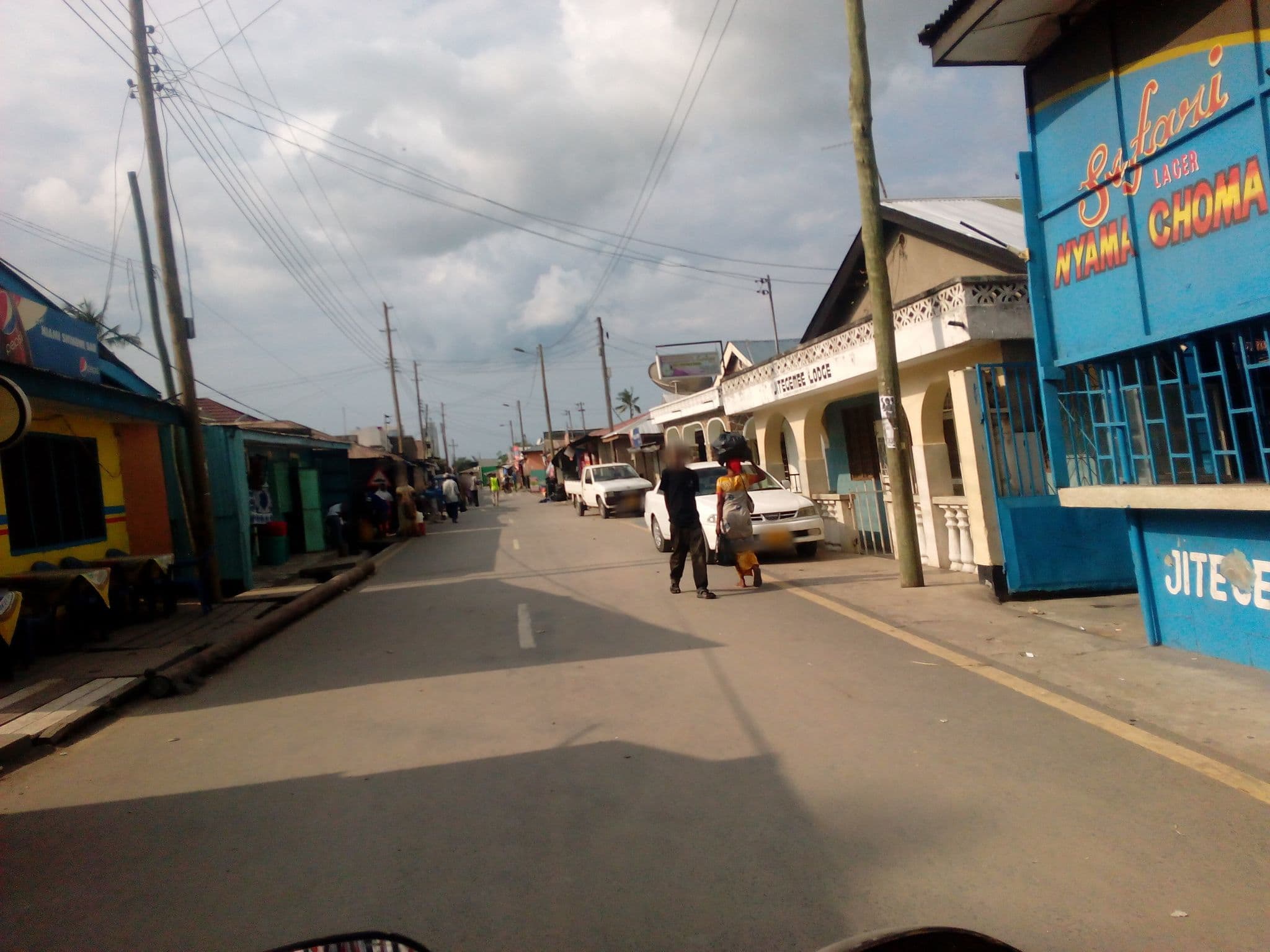 Street view near Fikiria Lodge, Dar es Salaam