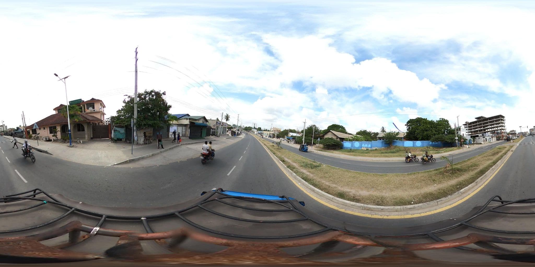 Street view near Royal court hotel, Magomeni