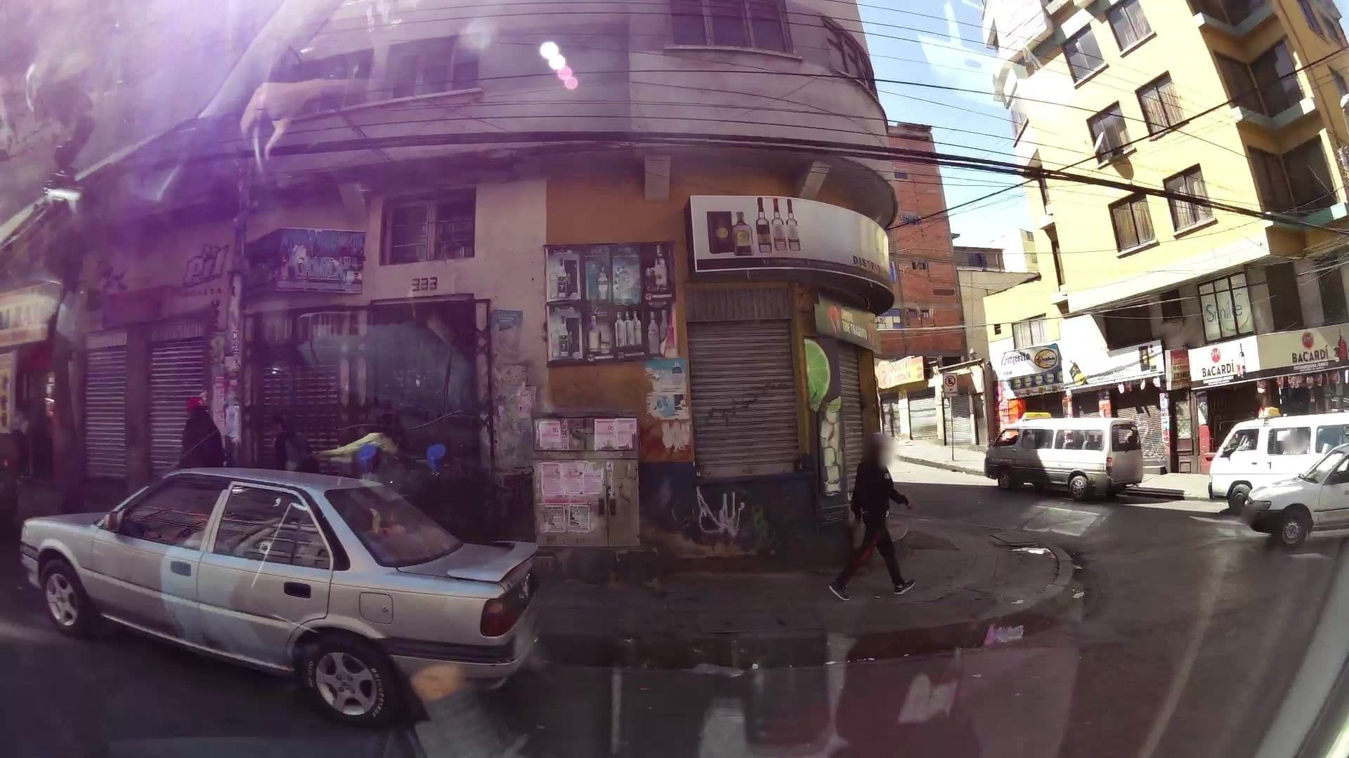 Street view near Alojamiento Angeles, La Paz