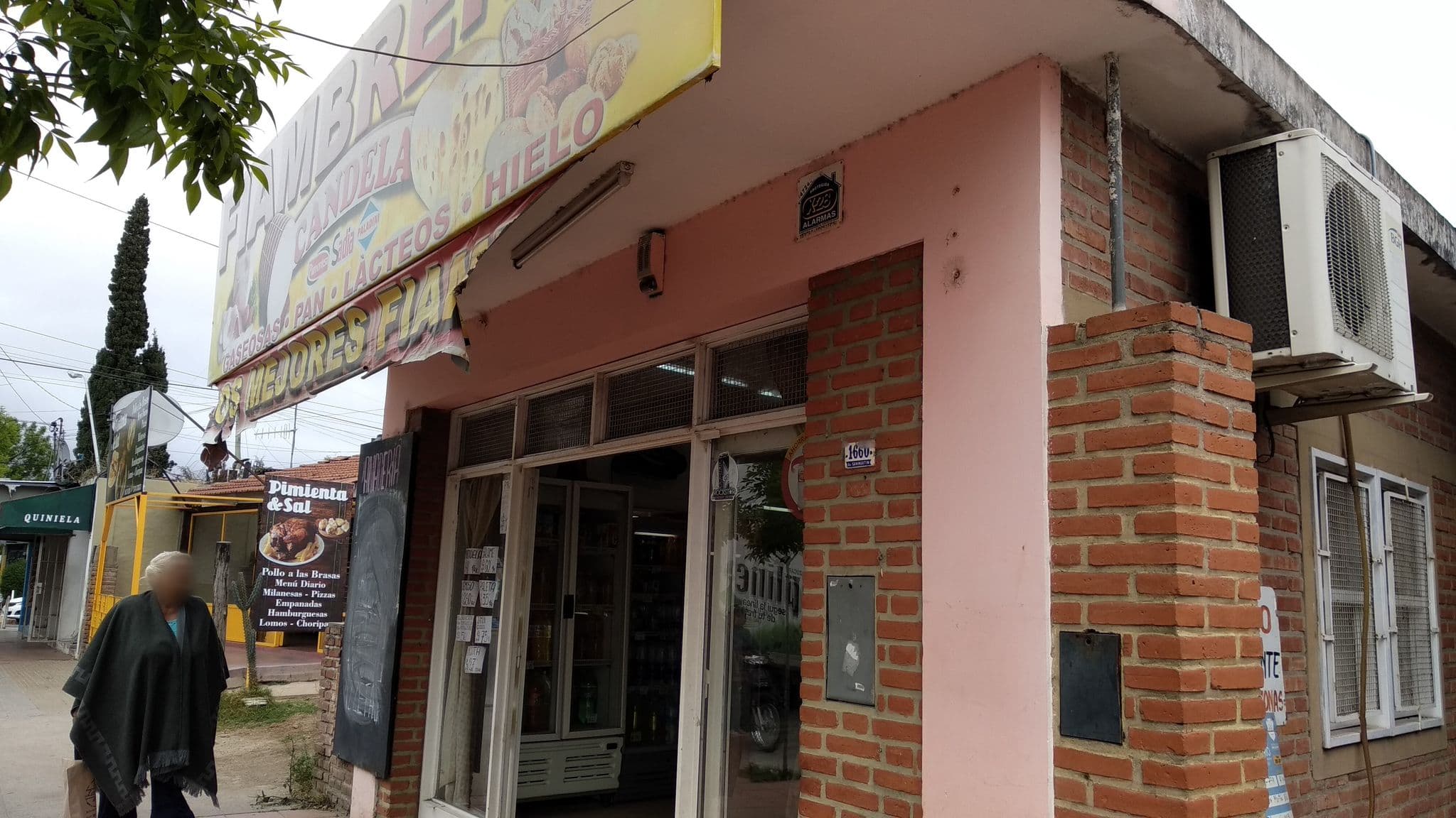 Street view near Sol del Valle, Mina Clavero — © isita2018 (CC BY-SA · Mapillary)