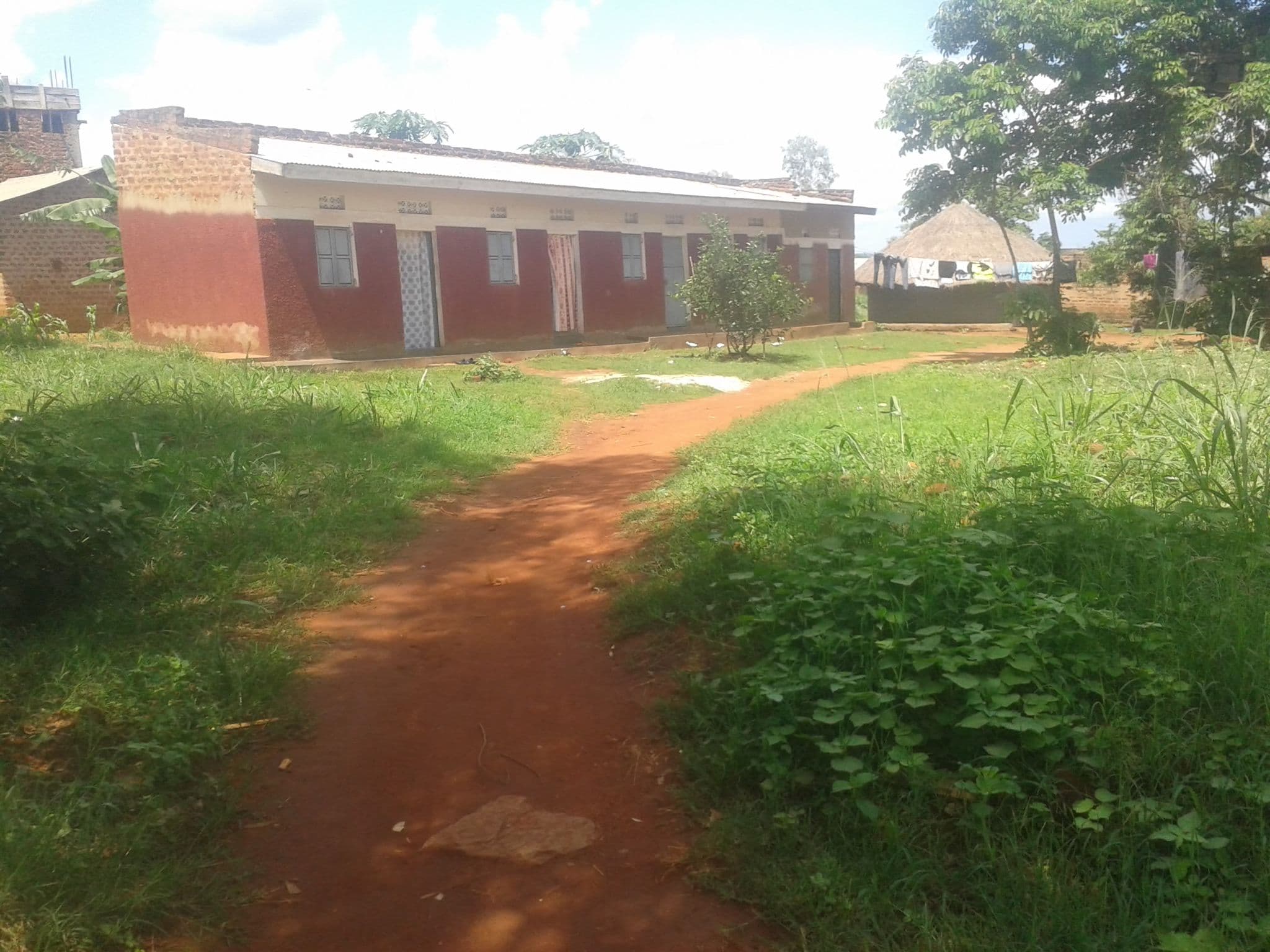 Street view near University View Hostel, Gulu — © juweni (CC BY-SA · Mapillary)
