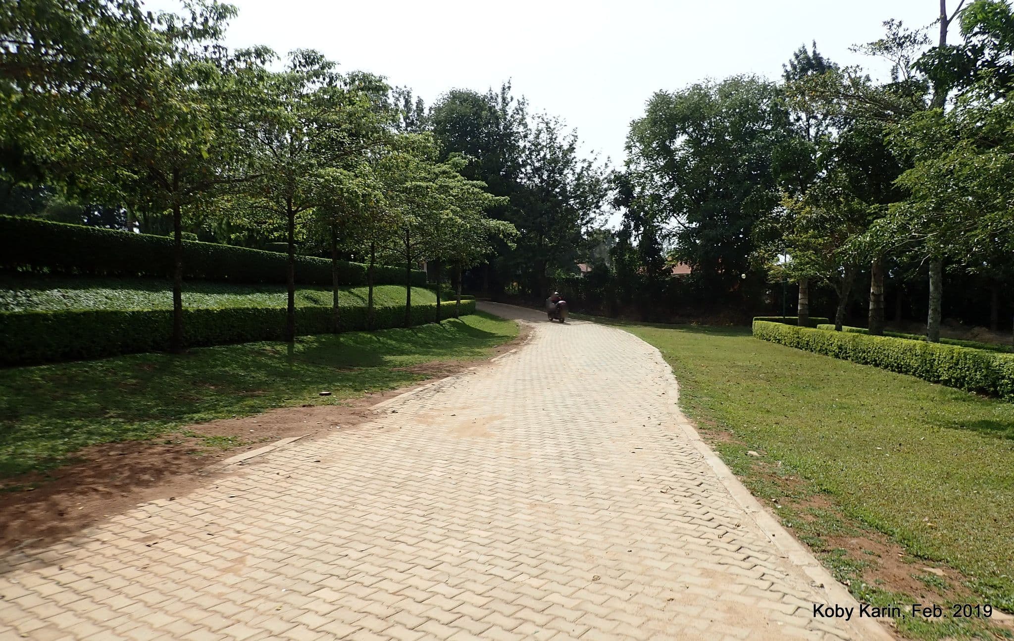 Street view near Kalya Courts, Fort Portal — © kobykarin (CC BY-SA · Mapillary)