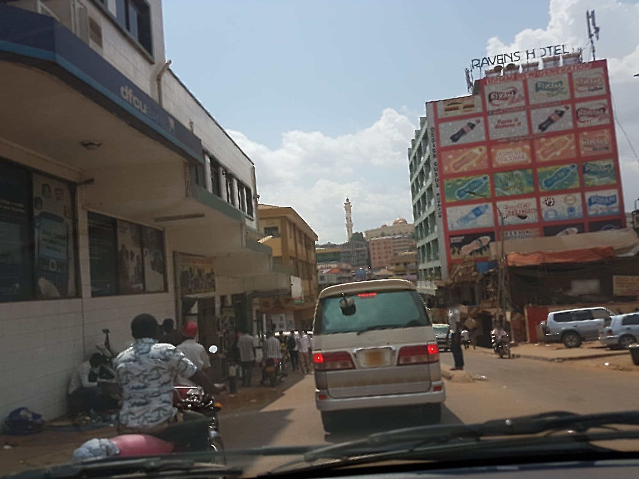 Street view near Bonita Inn, Kampala