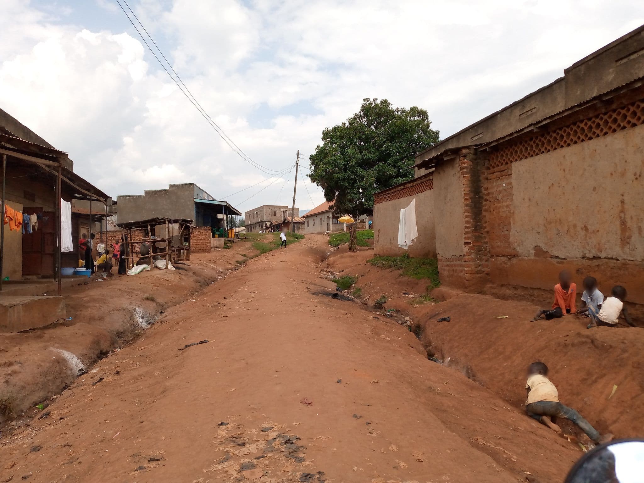 Street view near New Life Guesthouse, Mbale — © amake (CC BY-SA · Mapillary)