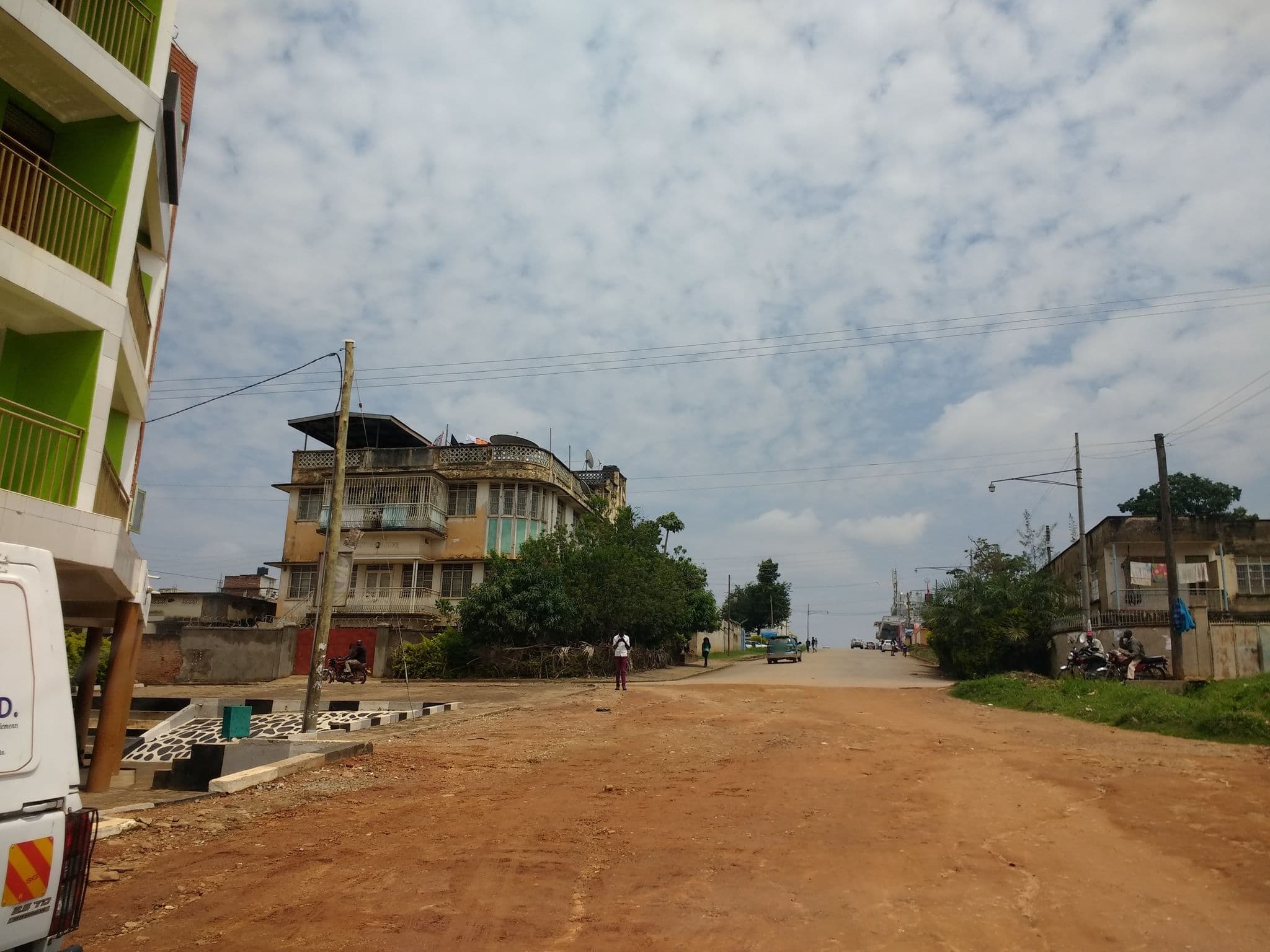 Street view near Geoffrey's house, Mbale — © godenfiles (CC BY-SA · Mapillary)