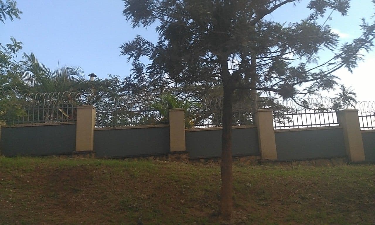 Street view near Super Paradise Hotel, Kampala