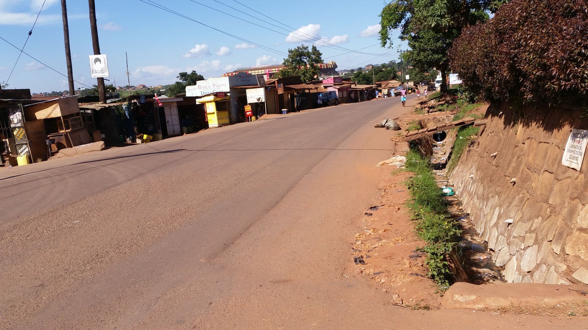 Street view near Smiles Corner Hotel, Kireka — © nyagoalex (CC BY-SA · Mapillary)