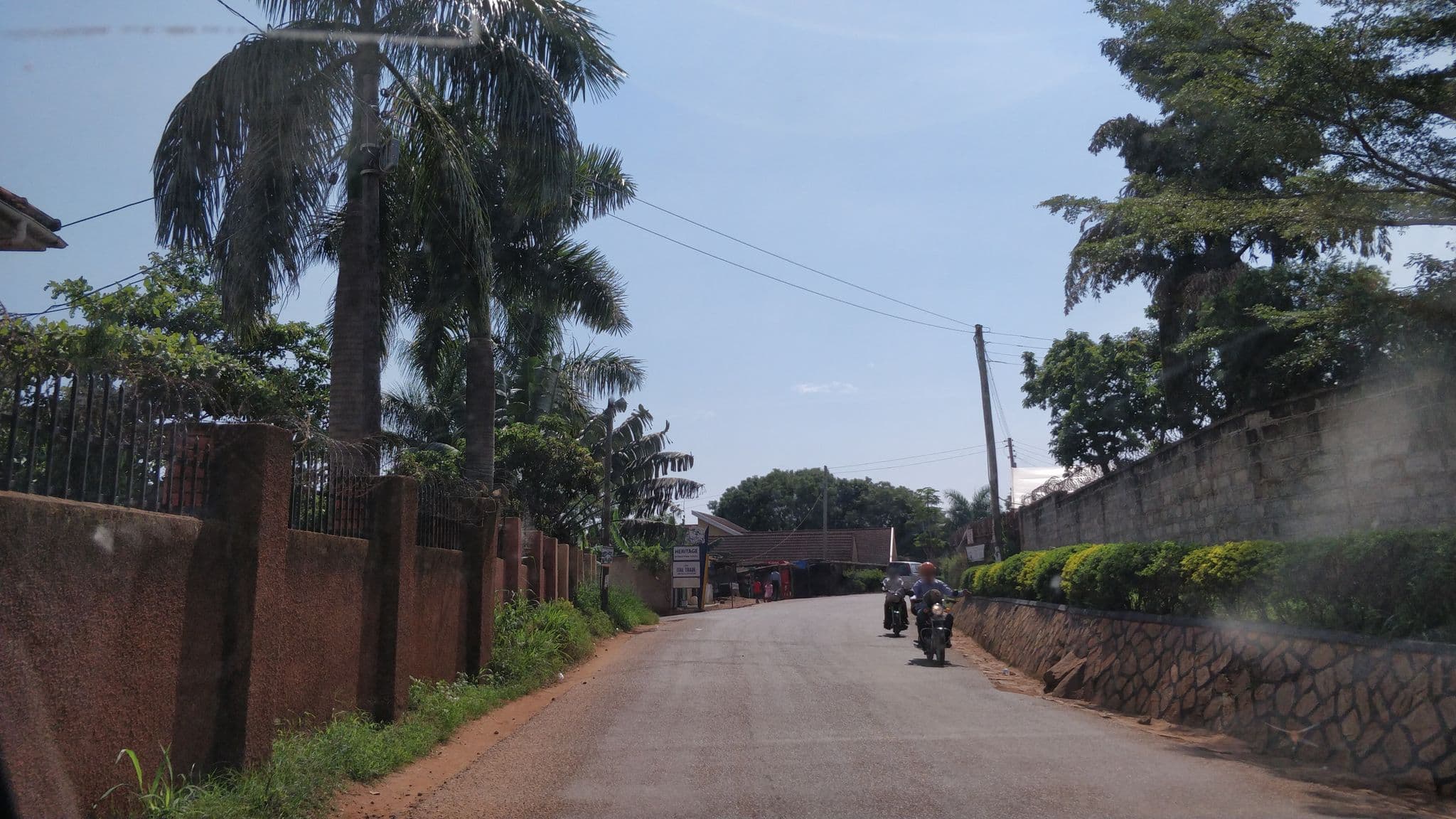 Street view near Merry land Lodge, Kampala