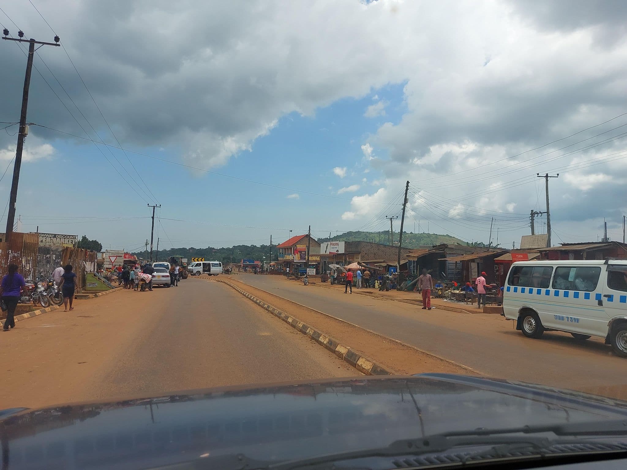 Street view near Kakinga Guest House, Mukono — © mcastellanigm (CC BY-SA · Mapillary)