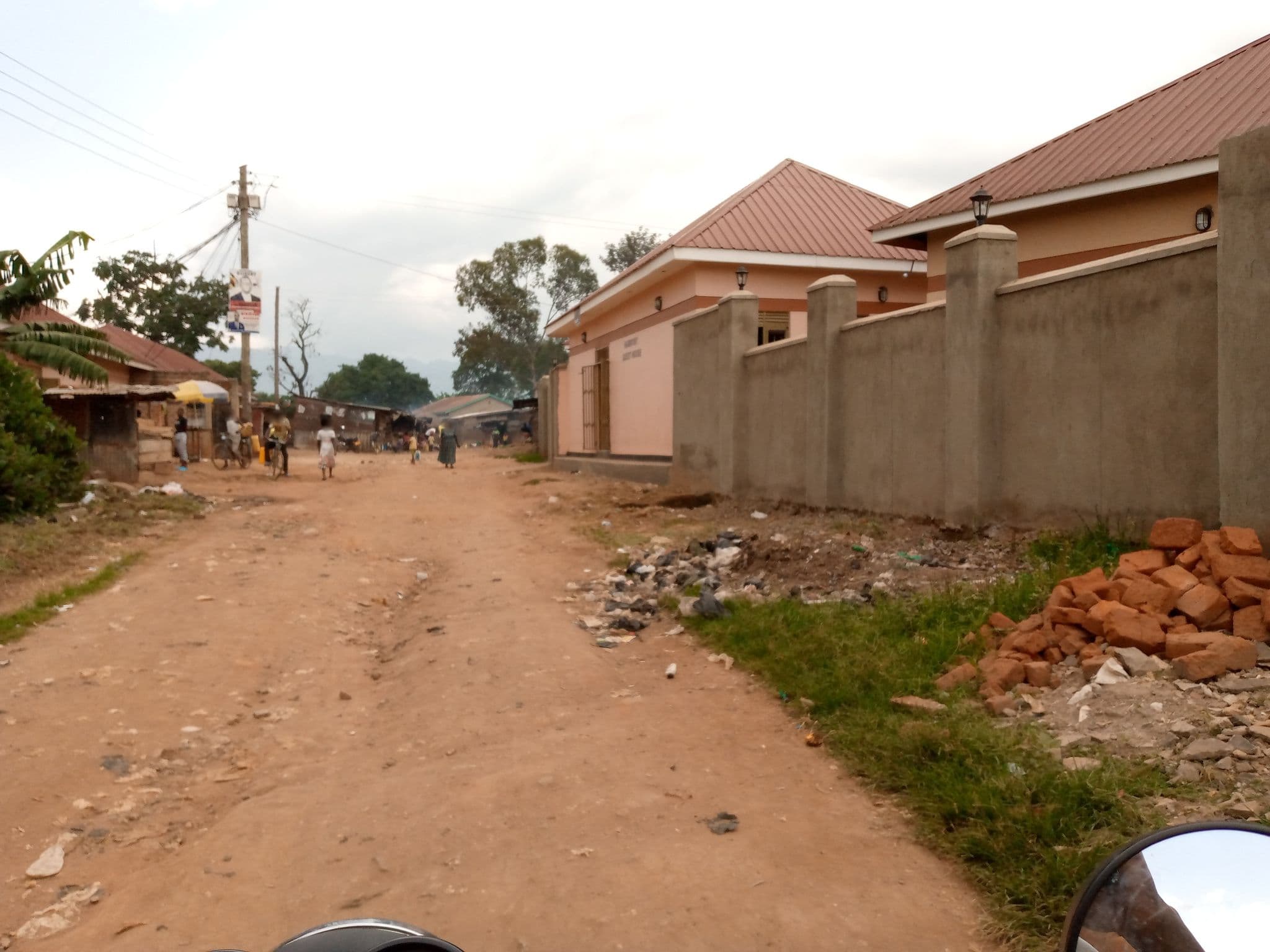 Street view near Harmony Guest House, Mbale — © amake (CC BY-SA · Mapillary)