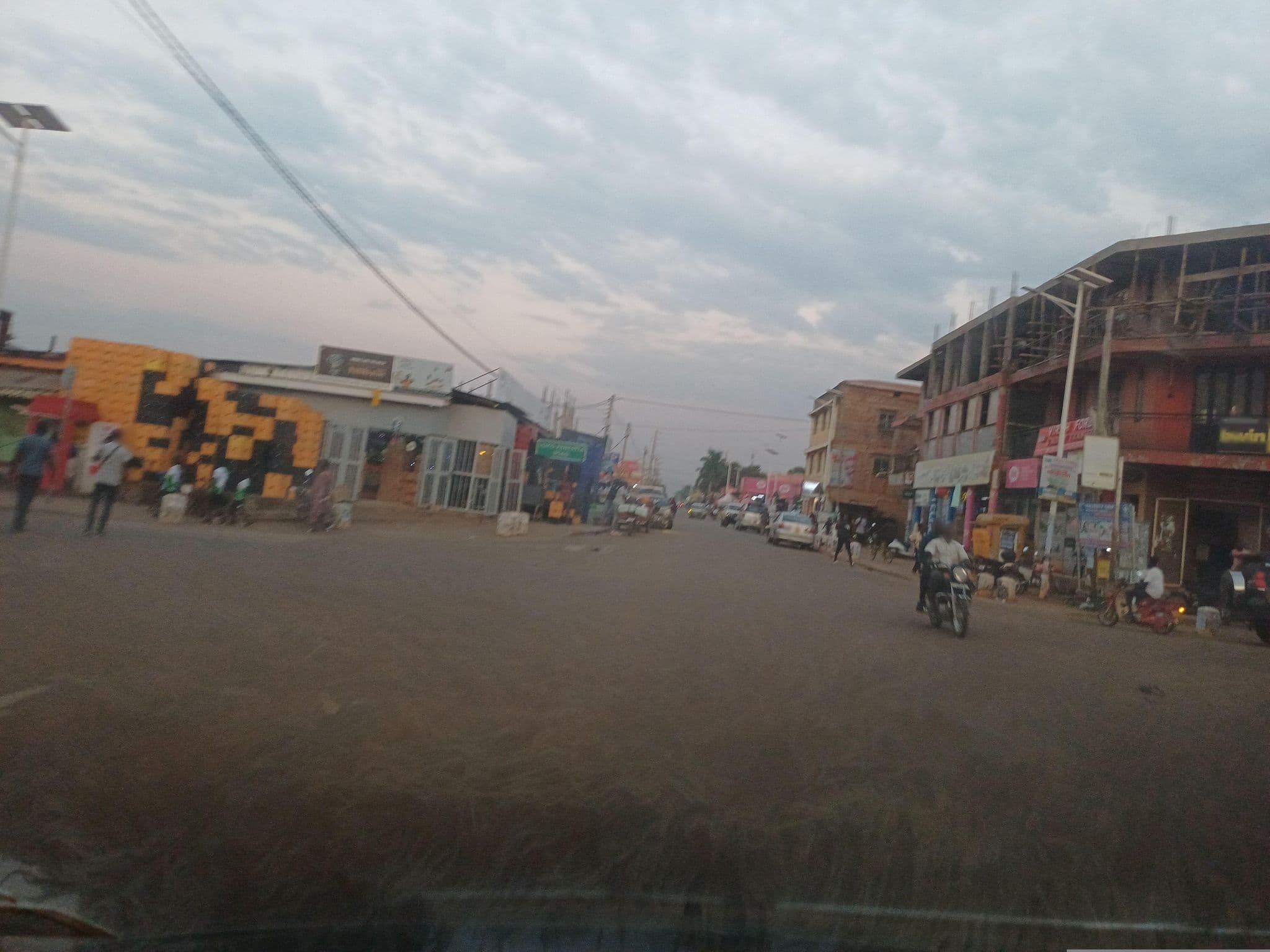 Street view near Sanyu Guest House, Bar and Restaurant, Gulu — © jozef020 (CC BY-SA · Mapillary)