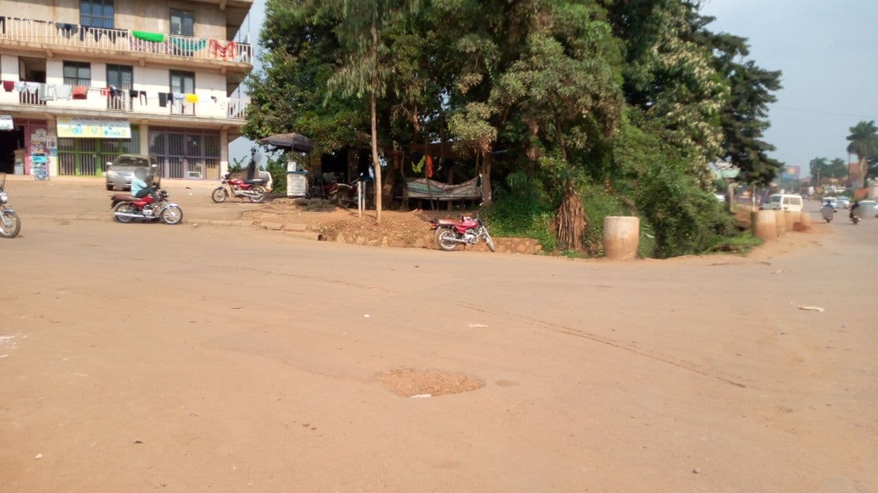 Street view near Polydia Pleasant Courts, Kampala