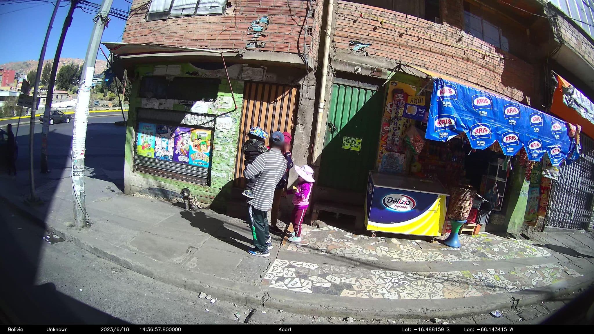 Street view near Hostal Ishidros, La Paz