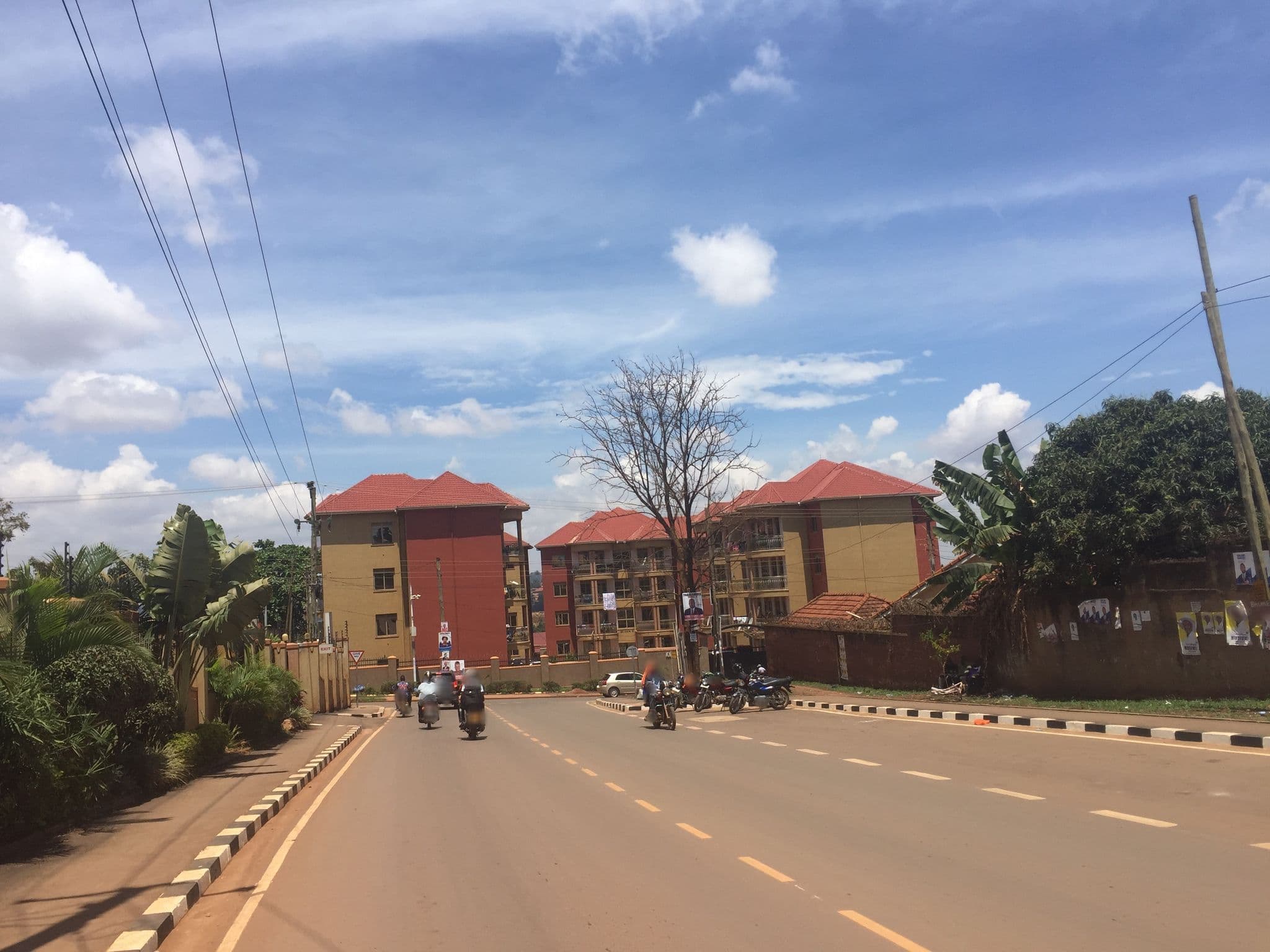 Street view near Interservice Hotel, Kampala