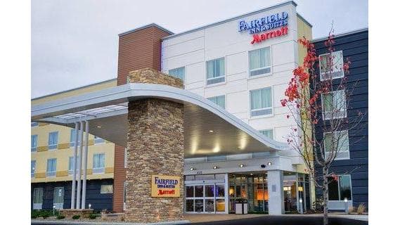 Fairfield Inn & Suites Canton South, Hotel in Richville