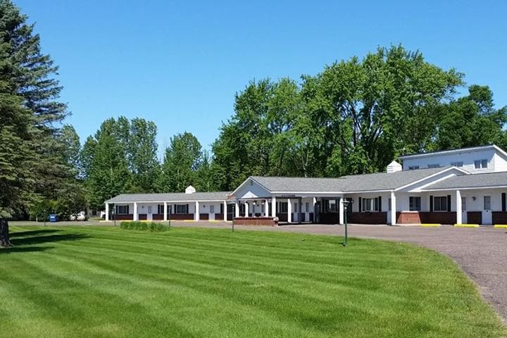 Stop On Inn, Hotel in Barron