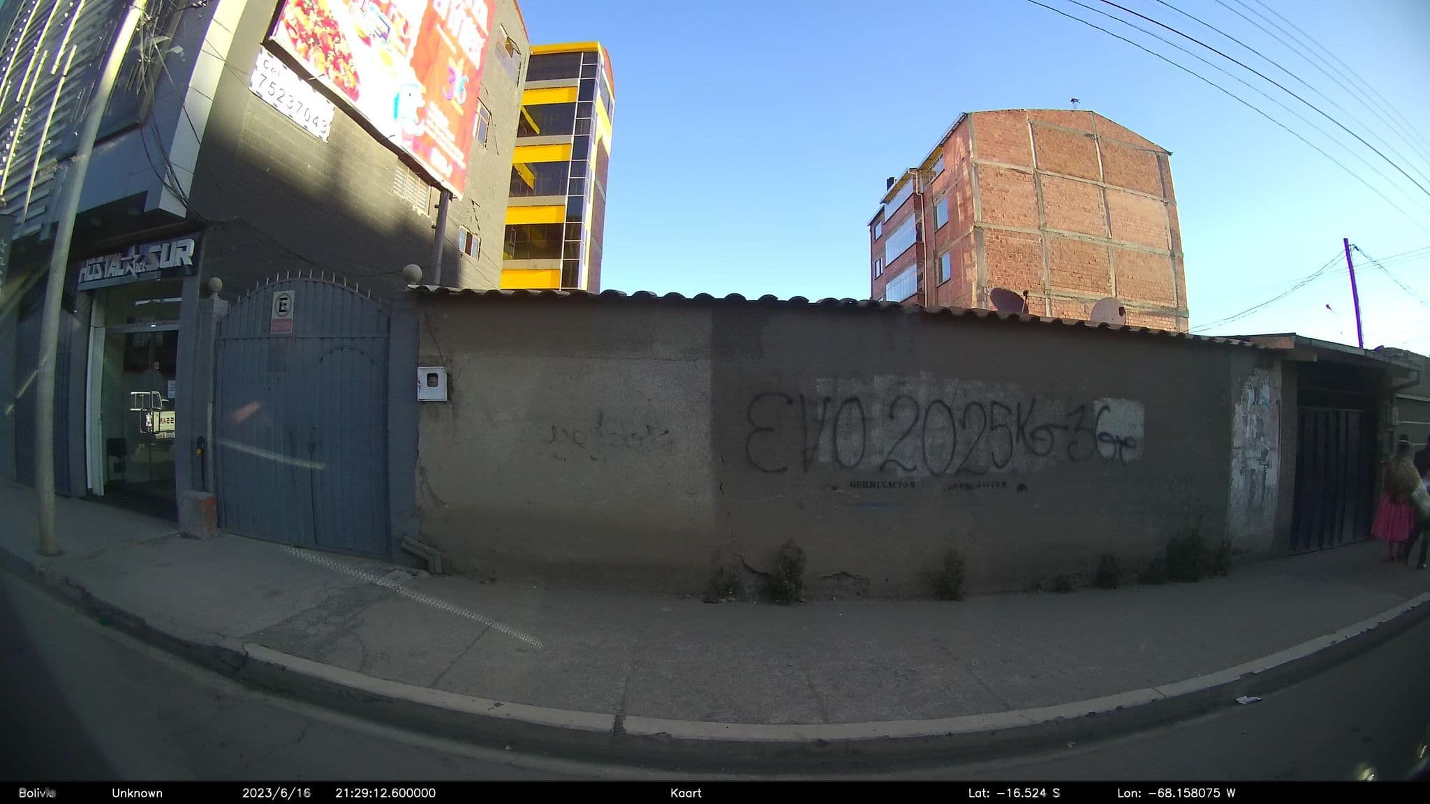 Street view near Hostal Estrella del Sur, La Paz