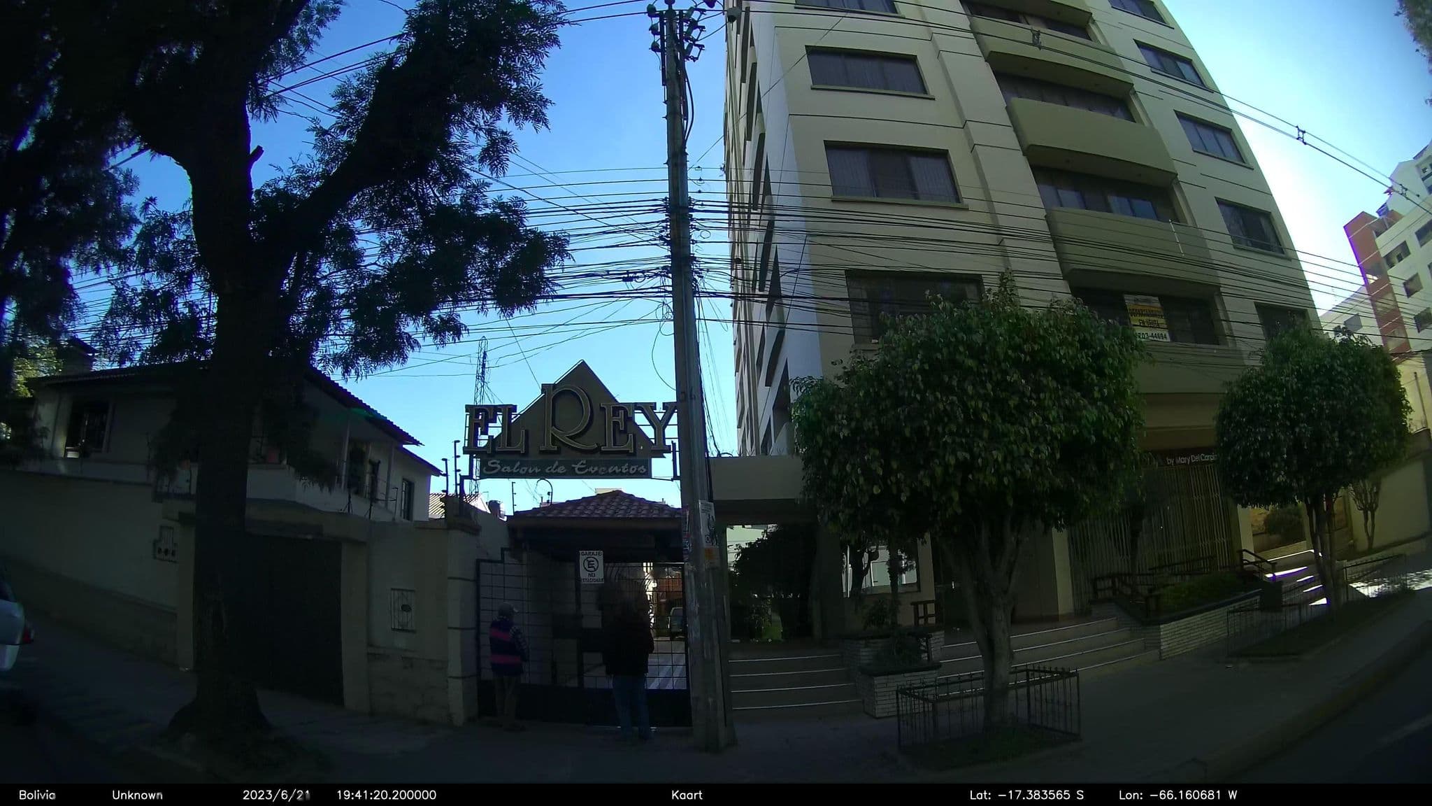 Street view near Costa de Marfil Hostal, Cochabamba — © kaart_2 (CC BY-SA · Mapillary)