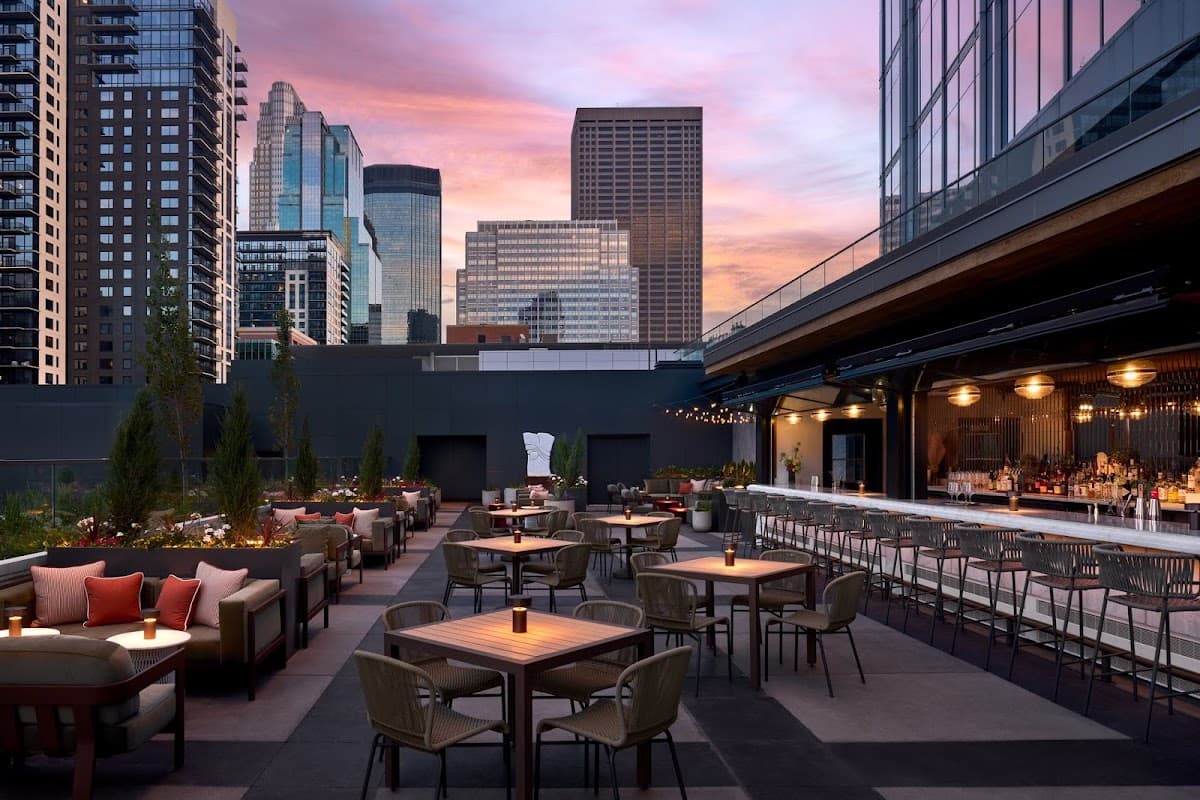 Four Seasons Hotel, Hotel in Minneapolis