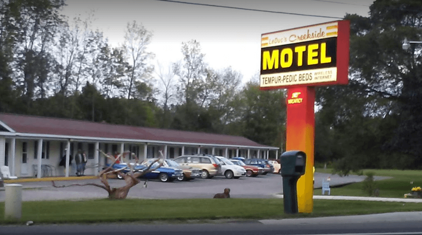 LeDuc's Creekside Motel, Motel in Cheboygan