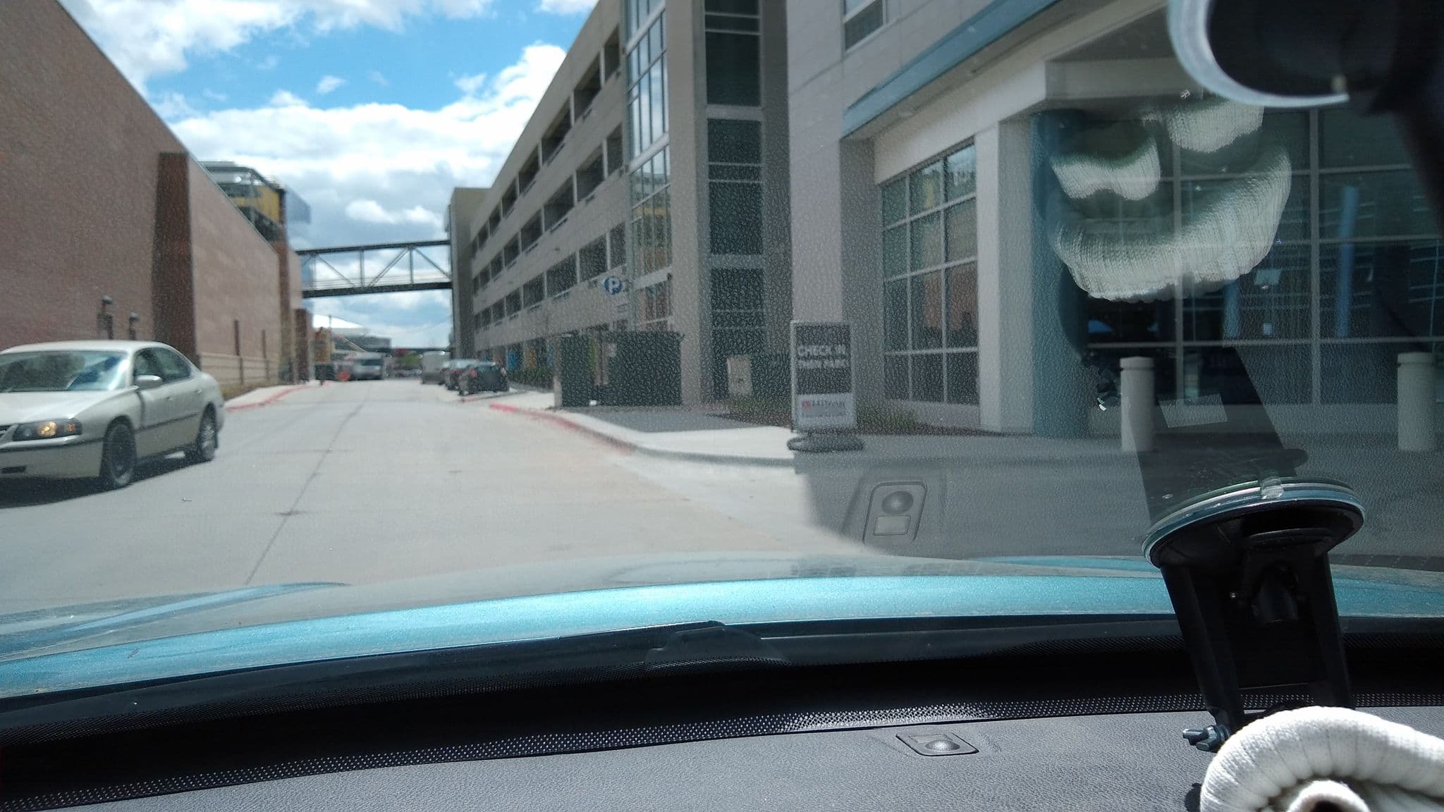 Street view near Hilton Garden Inn, Ralston — © jpsnowdon (CC BY-SA · Mapillary)