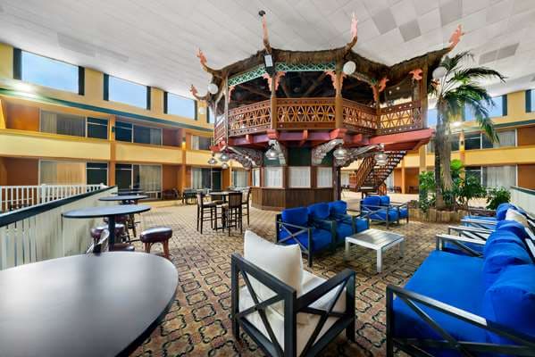 Suburban Studios, Hotel in Kearney