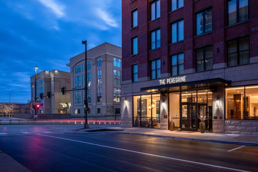 The Peregrine Omaha Downtown Curio Collection by Hilton, Hotel in Omaha